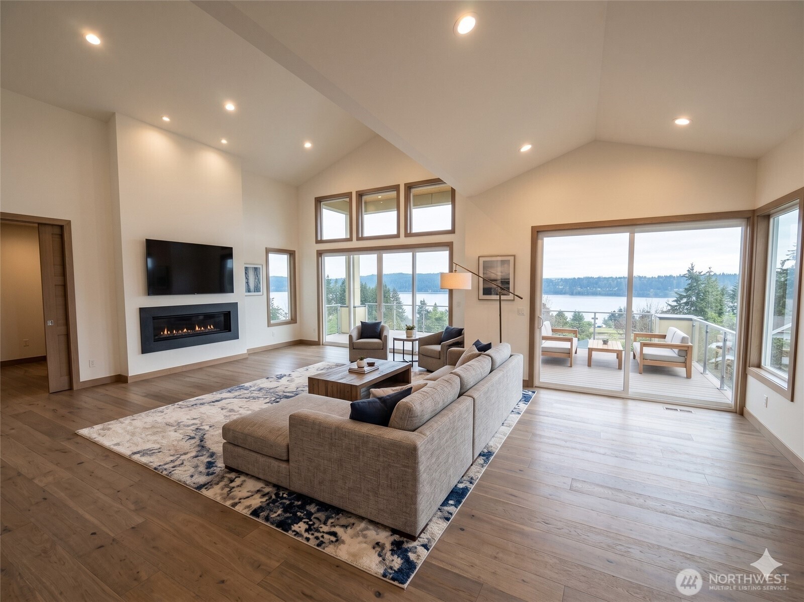 4998 Par Drive Property Photo 3
