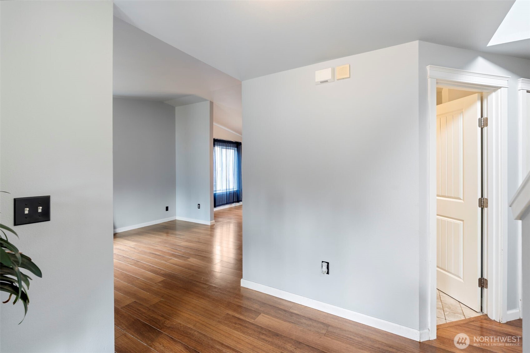 316 Camden Way Property Photo 6