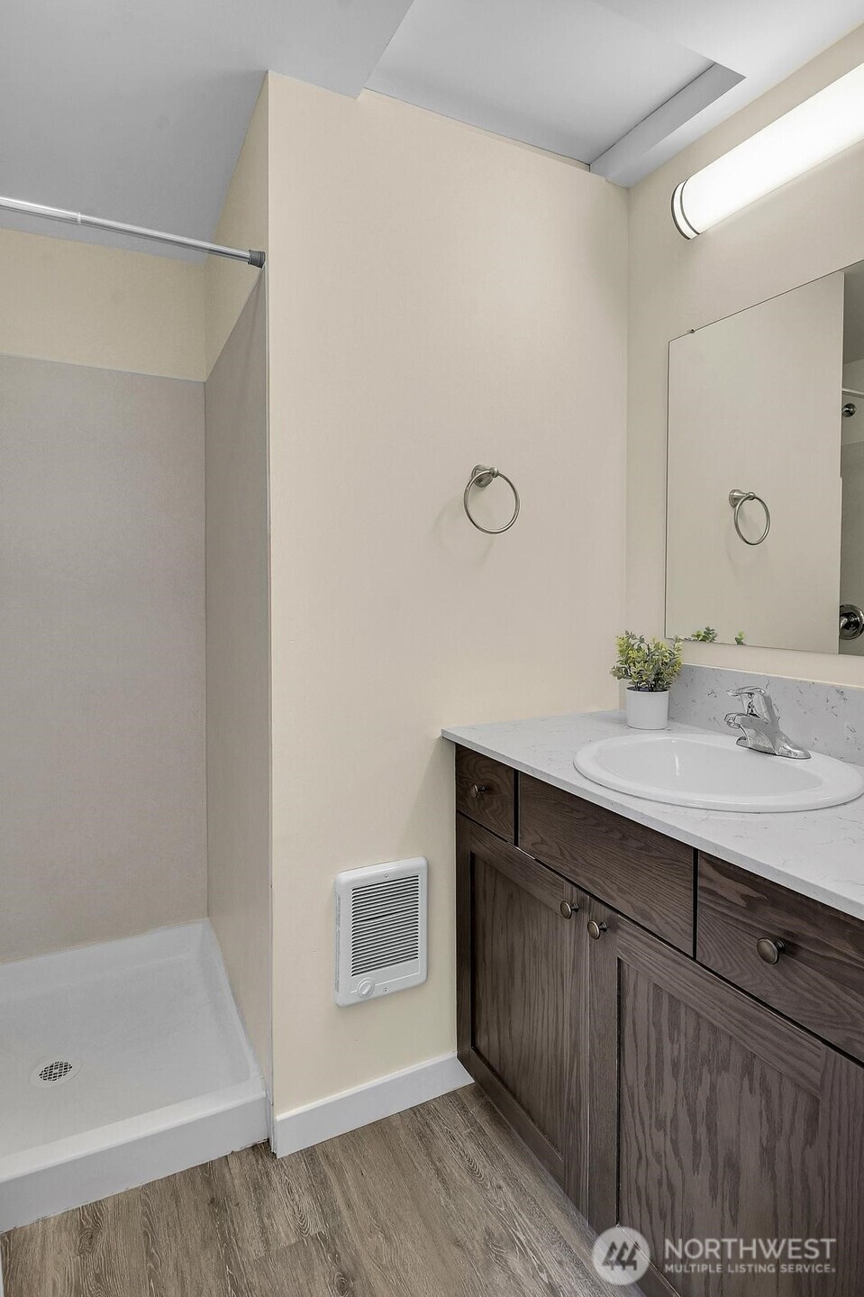 2224 Ne 197th Place Property Photo 25