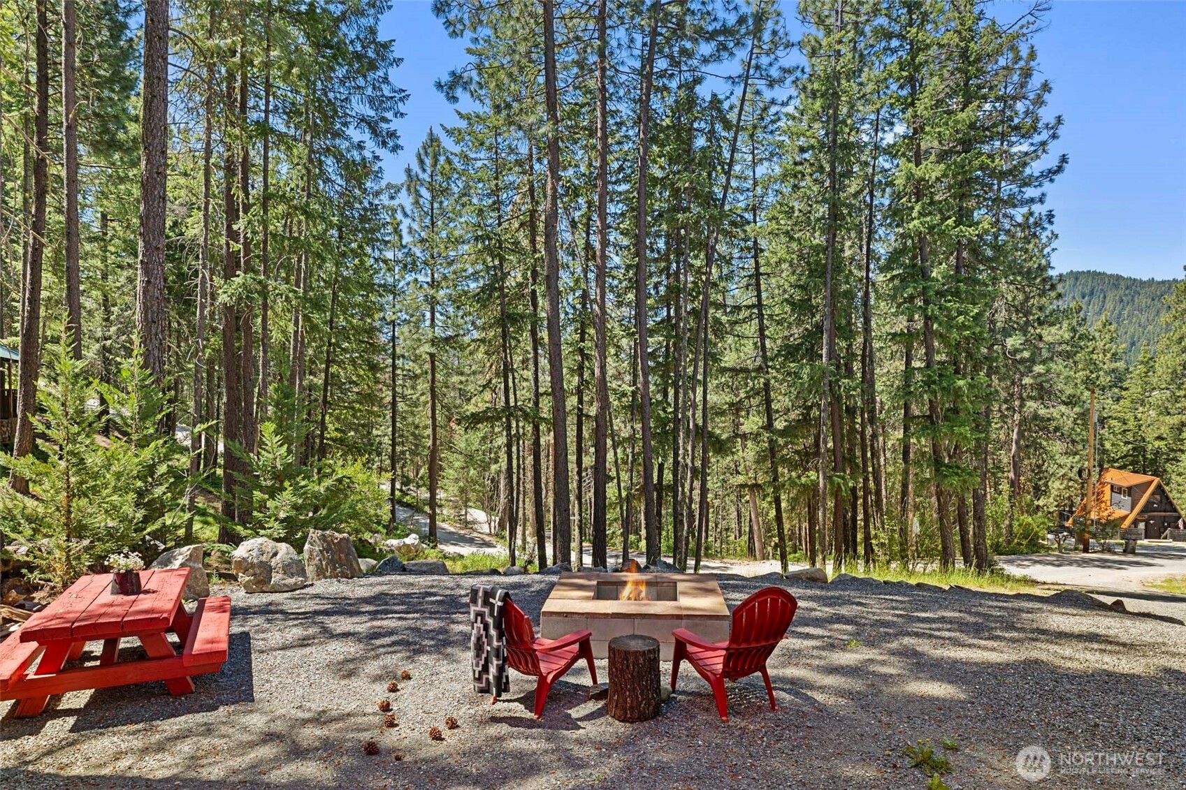 25623 Camp 12 Road Property Photo 32