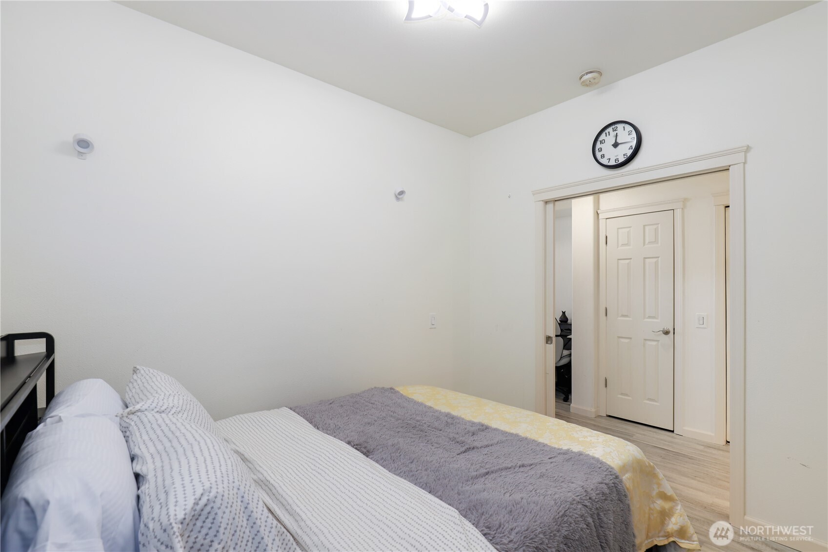 320 E 32nd Street 103 Property Photo 17