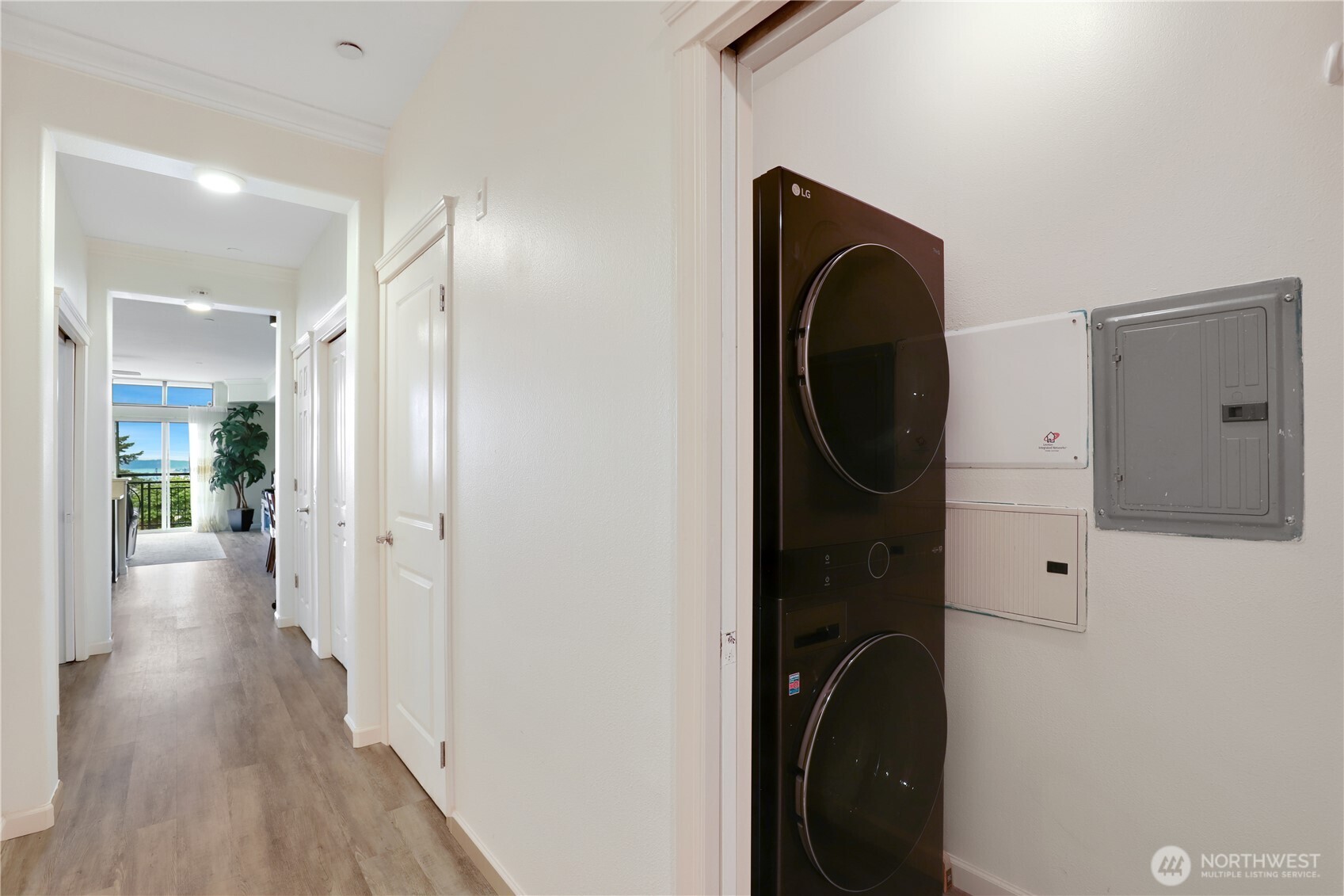 320 E 32nd Street 103 Property Photo 20