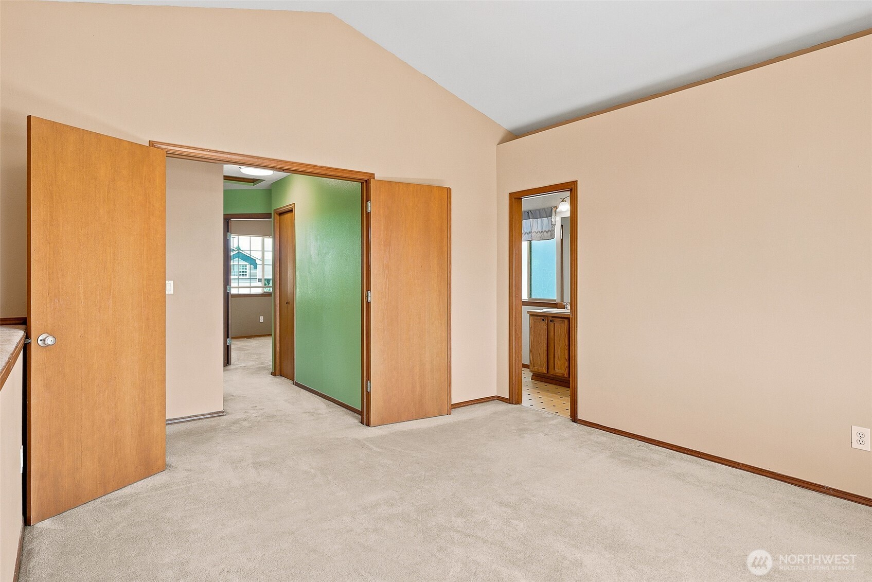 5726 67th Street Property Photo 13