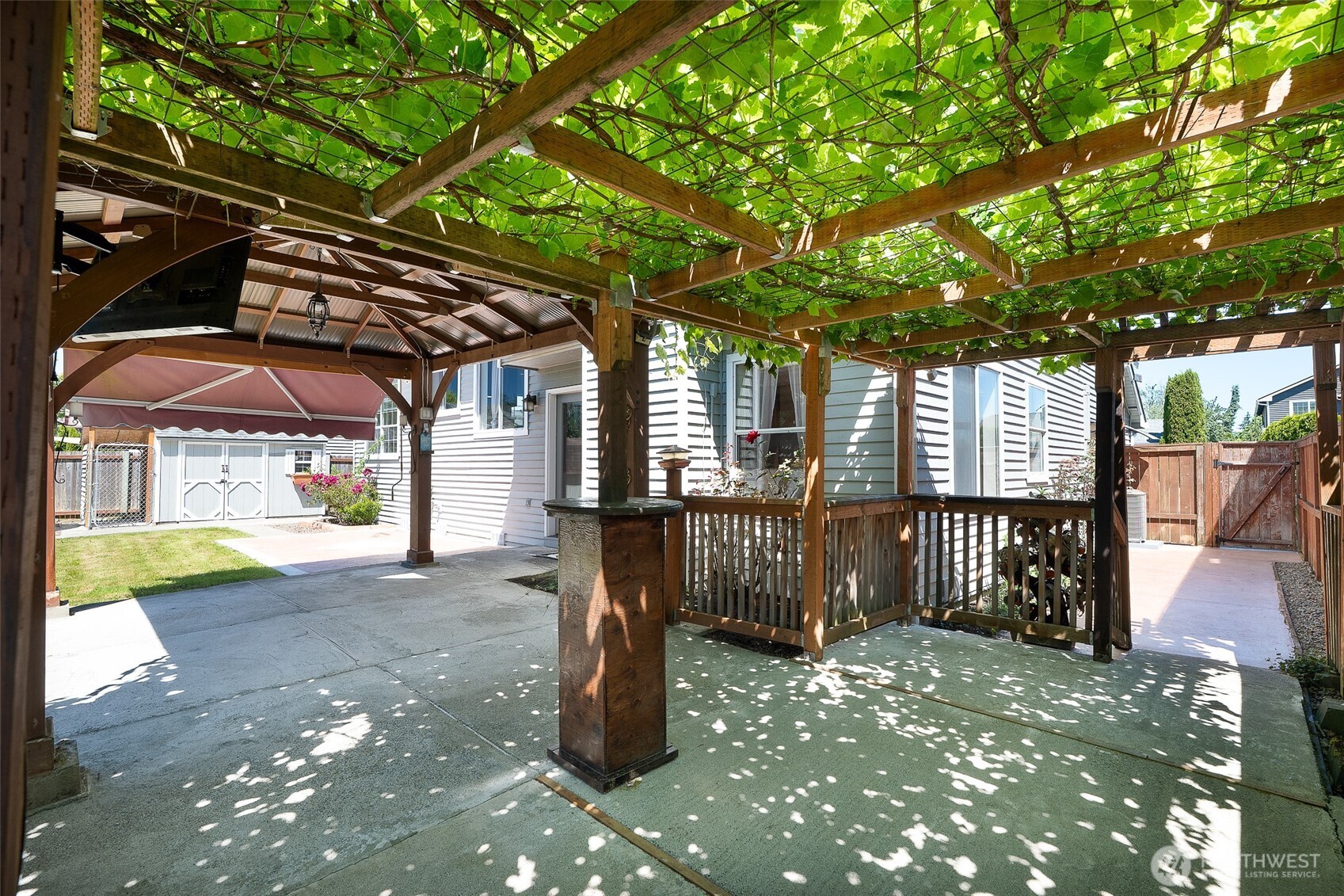 5726 67th Street Property Photo 31