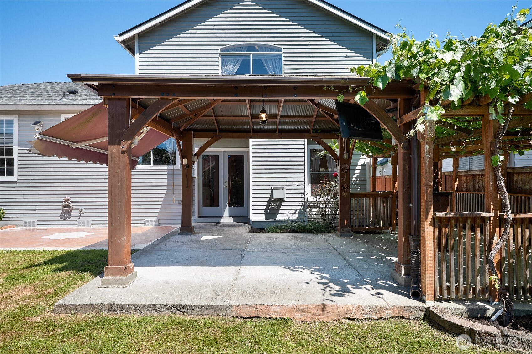 5726 67th Street Property Photo 32