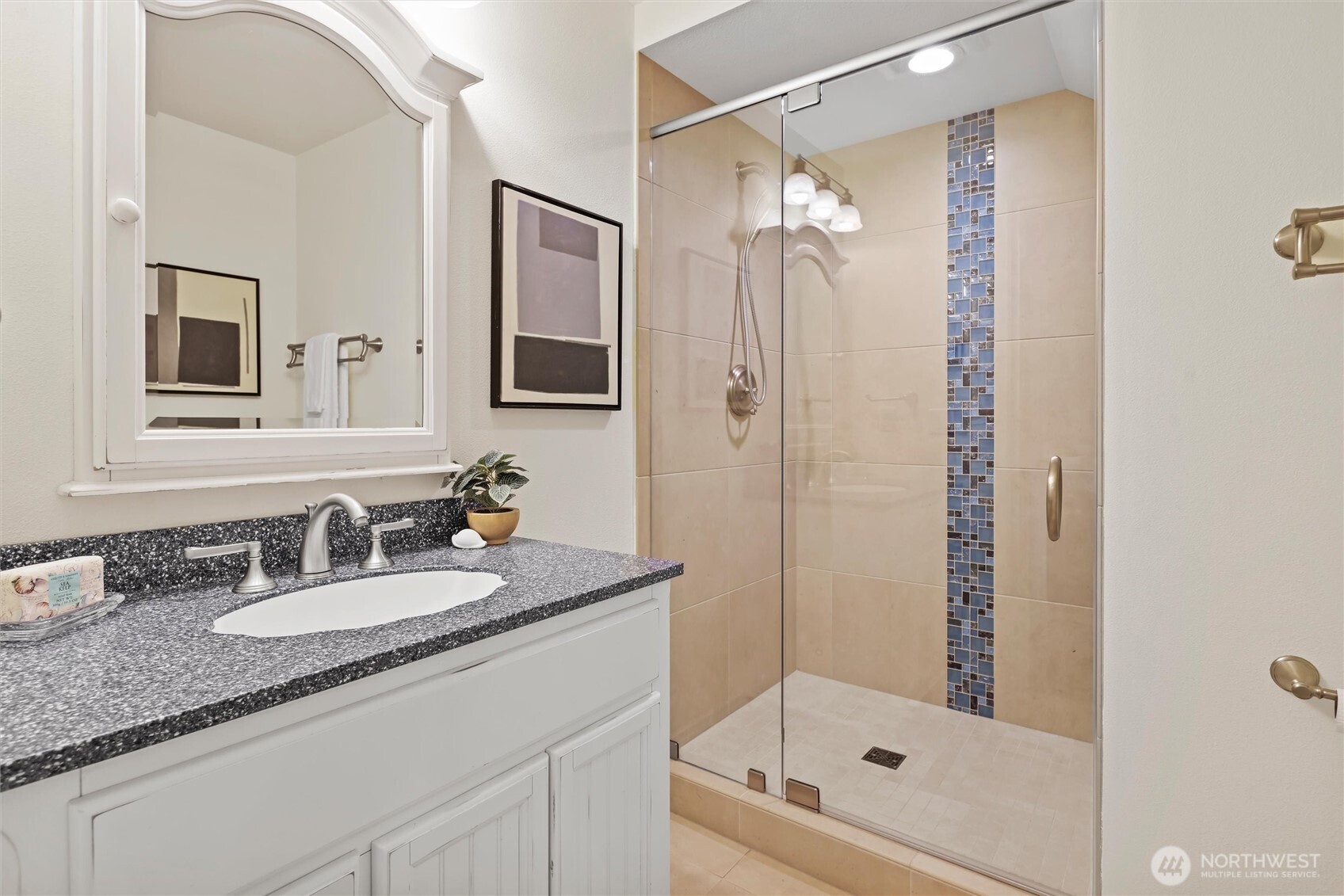 13133 Holmes Point Drive Property Photo 24