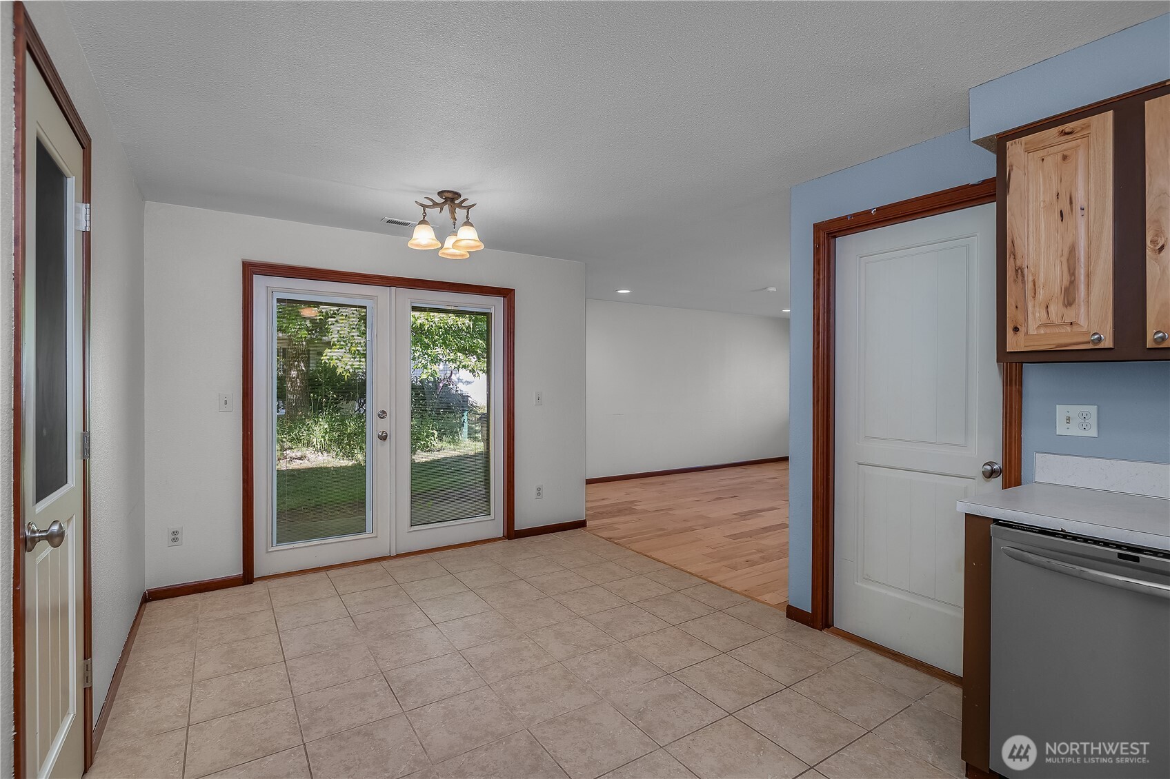 2015 2017 8th Court Property Photo 9