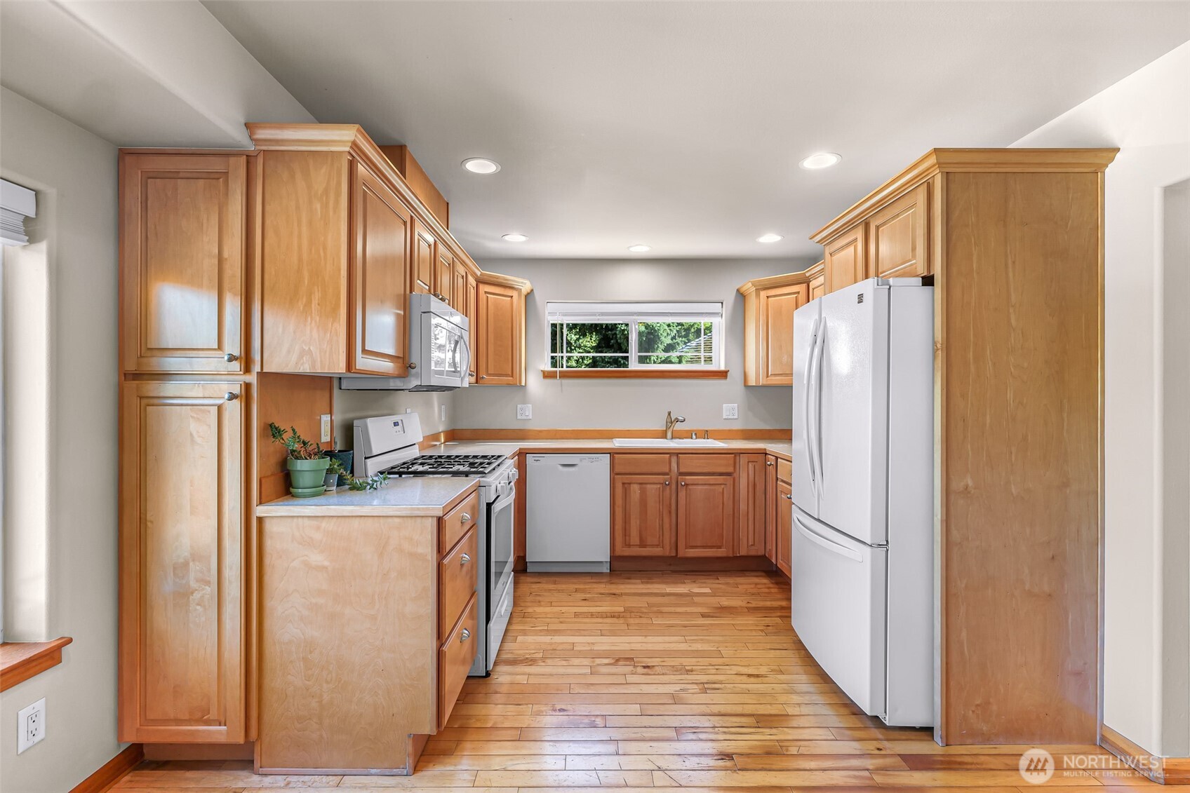 4224 Springland Lane Property Photo 11