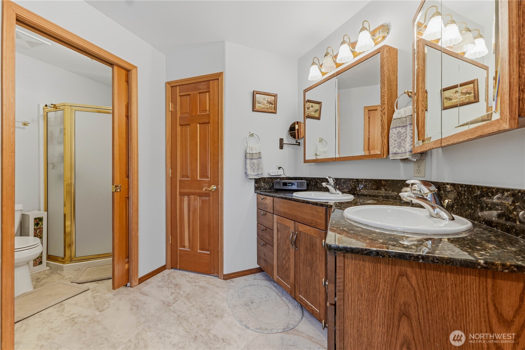 3870 Sunridge Ln Property Photo 22
