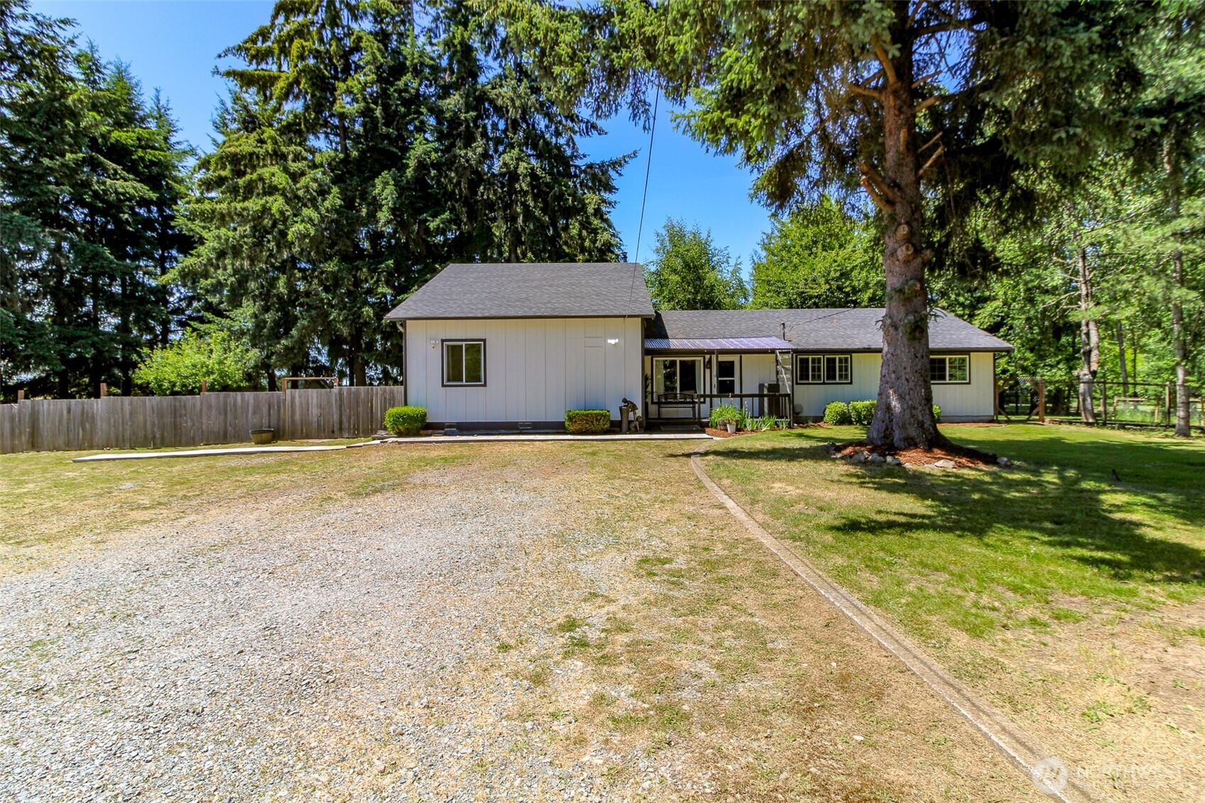 12524 Bingham Avenue Property Photo 3