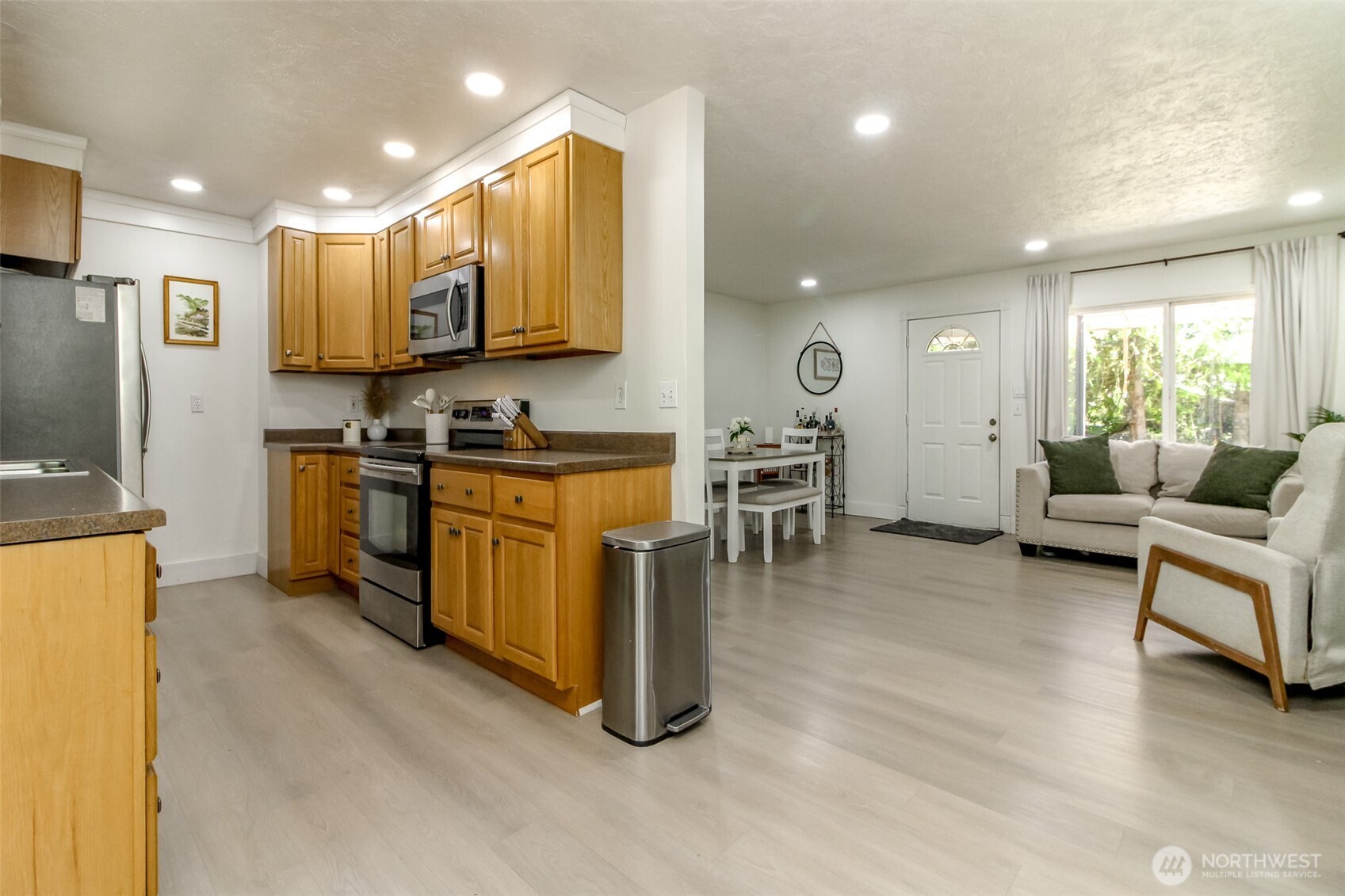 12524 Bingham Avenue Property Photo 12
