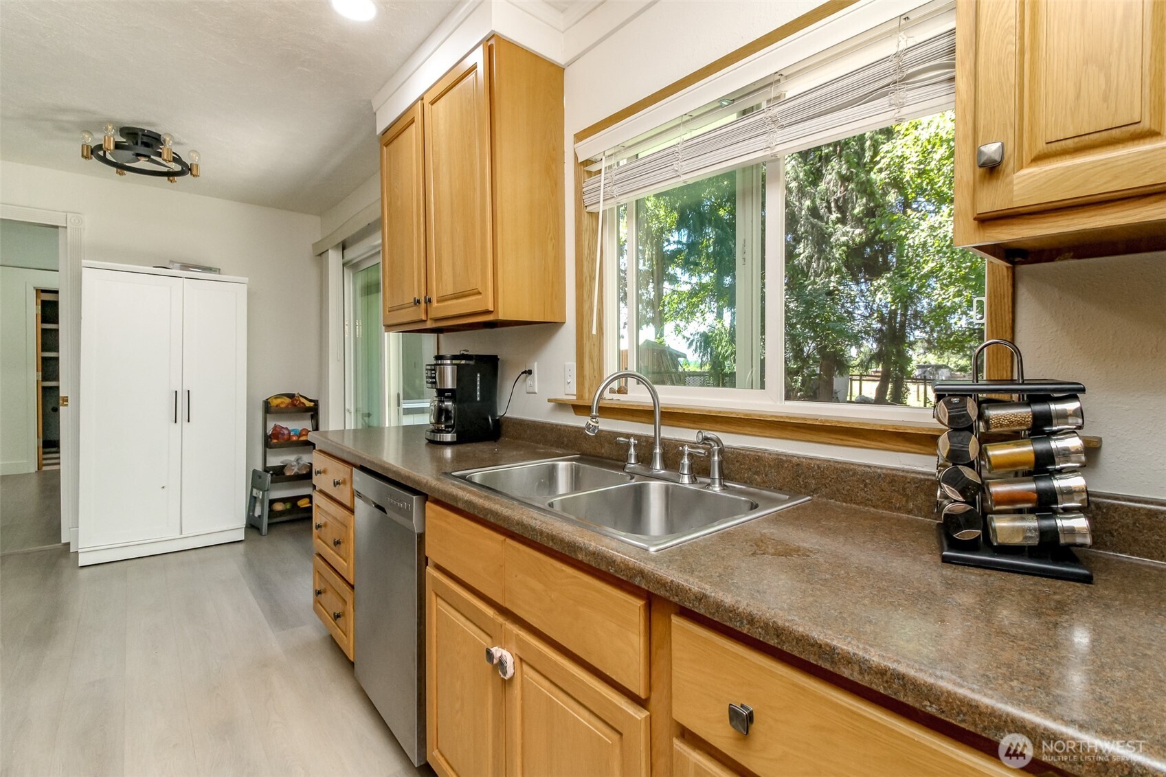 12524 Bingham Avenue Property Photo 14