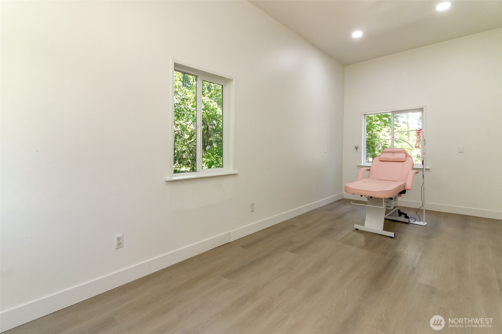 12524 Bingham Avenue Property Photo 17