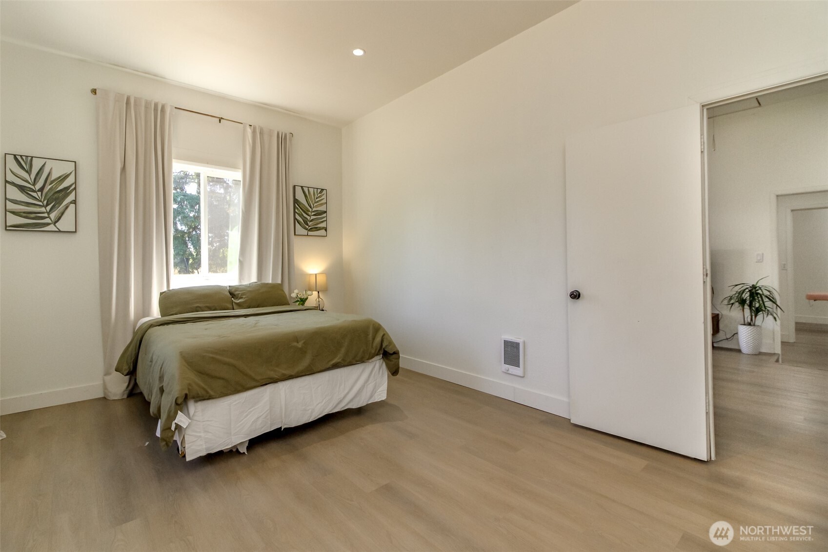 12524 Bingham Avenue Property Photo 23
