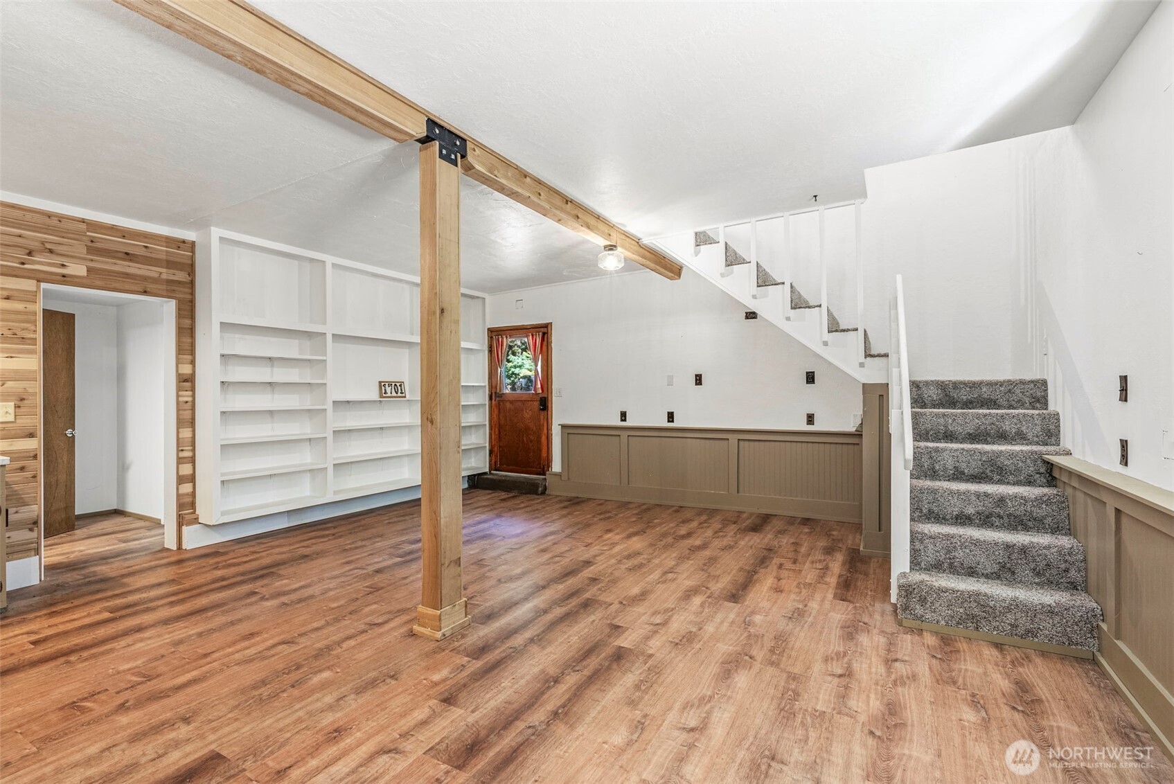 1701 Tower Road Property Photo 5