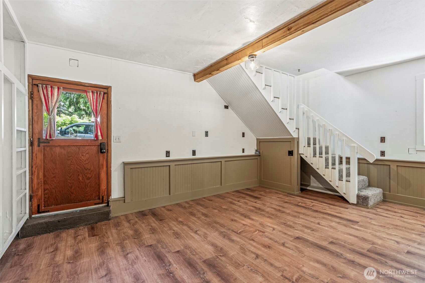 1701 Tower Road Property Photo 7