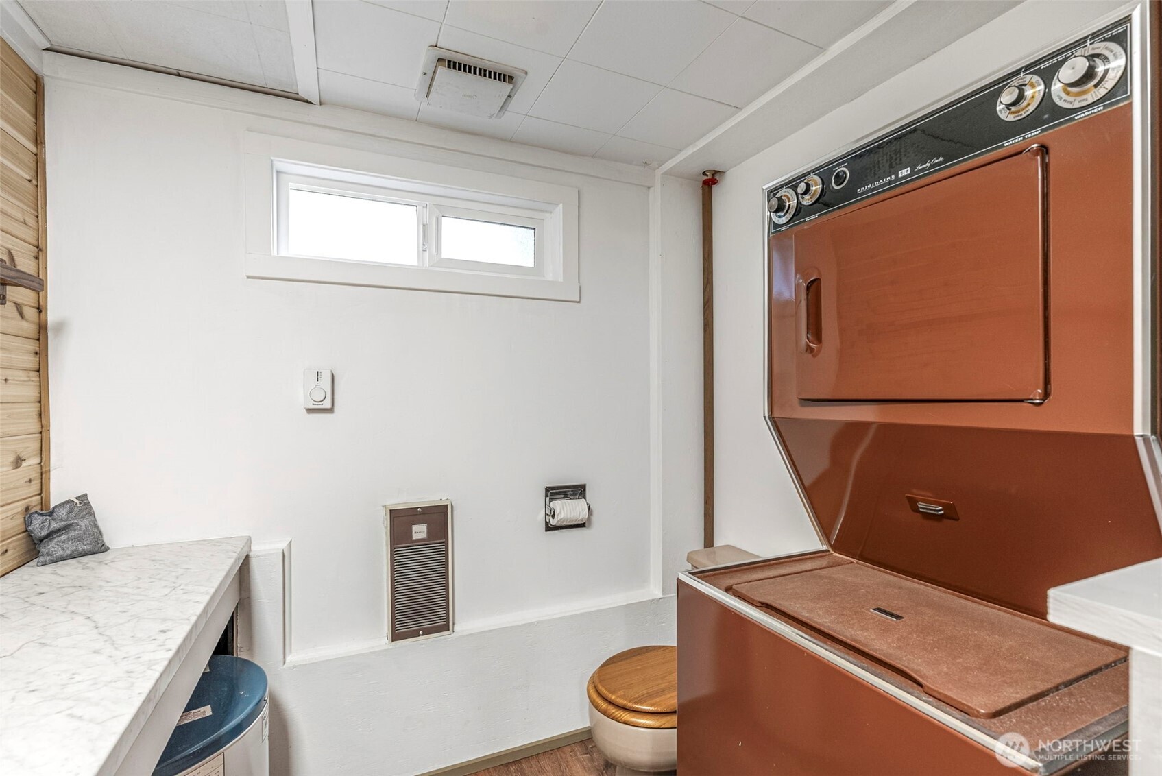 1701 Tower Road Property Photo 9