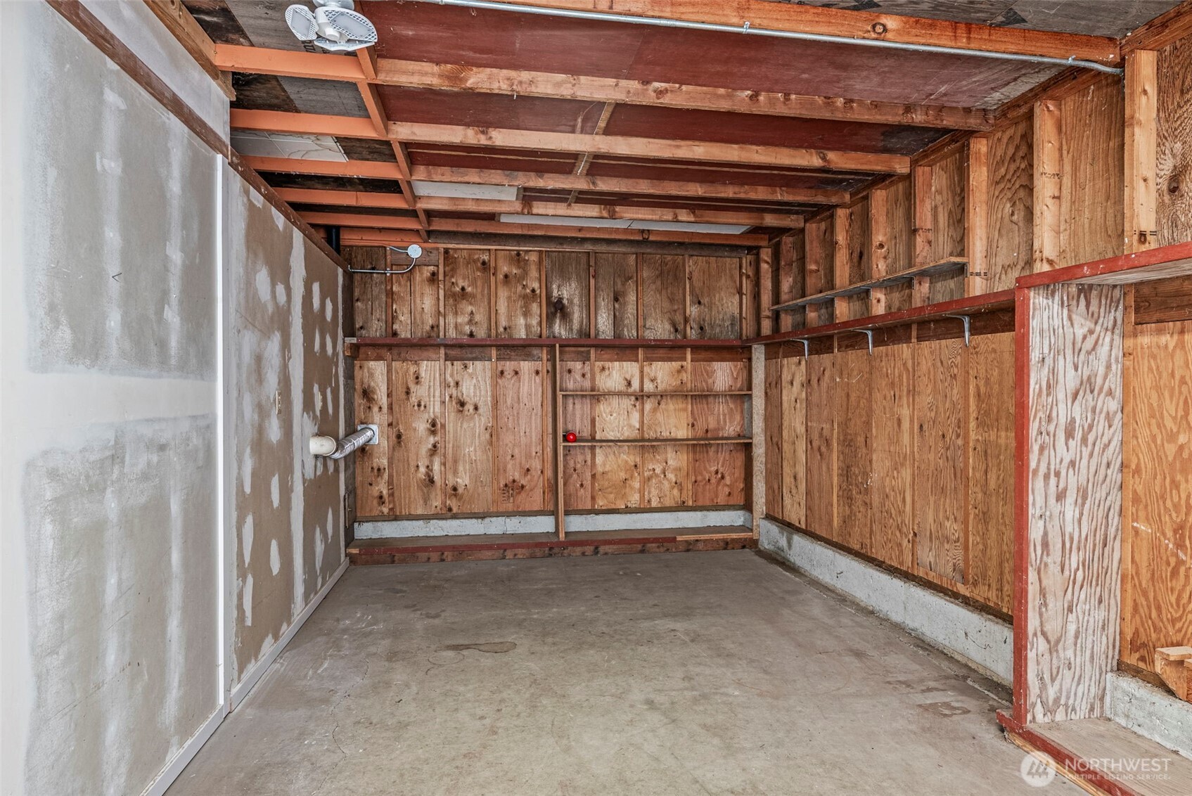 1701 Tower Road Property Photo 10