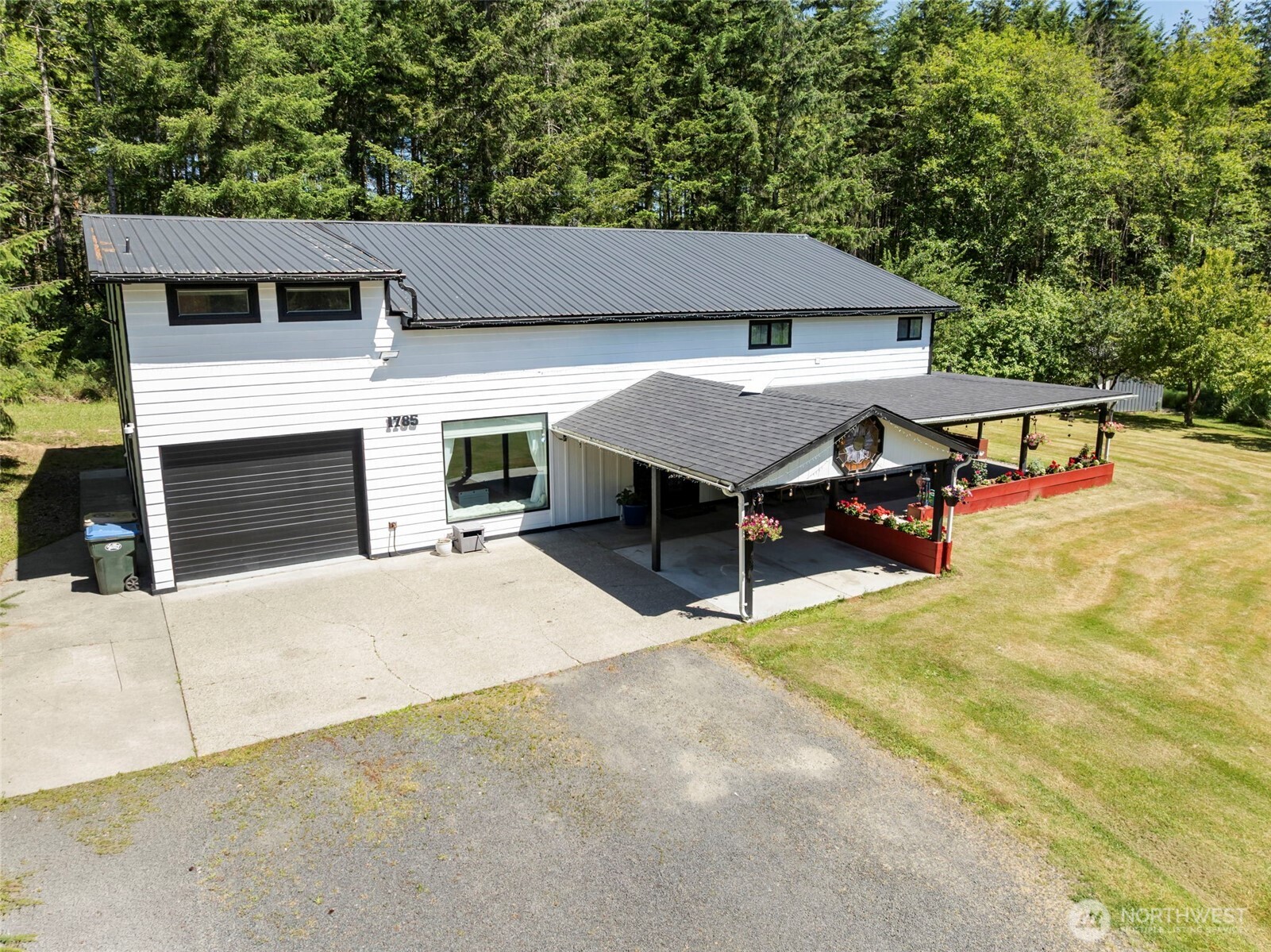 1785 Centralia Alpha Road Property Photo 2