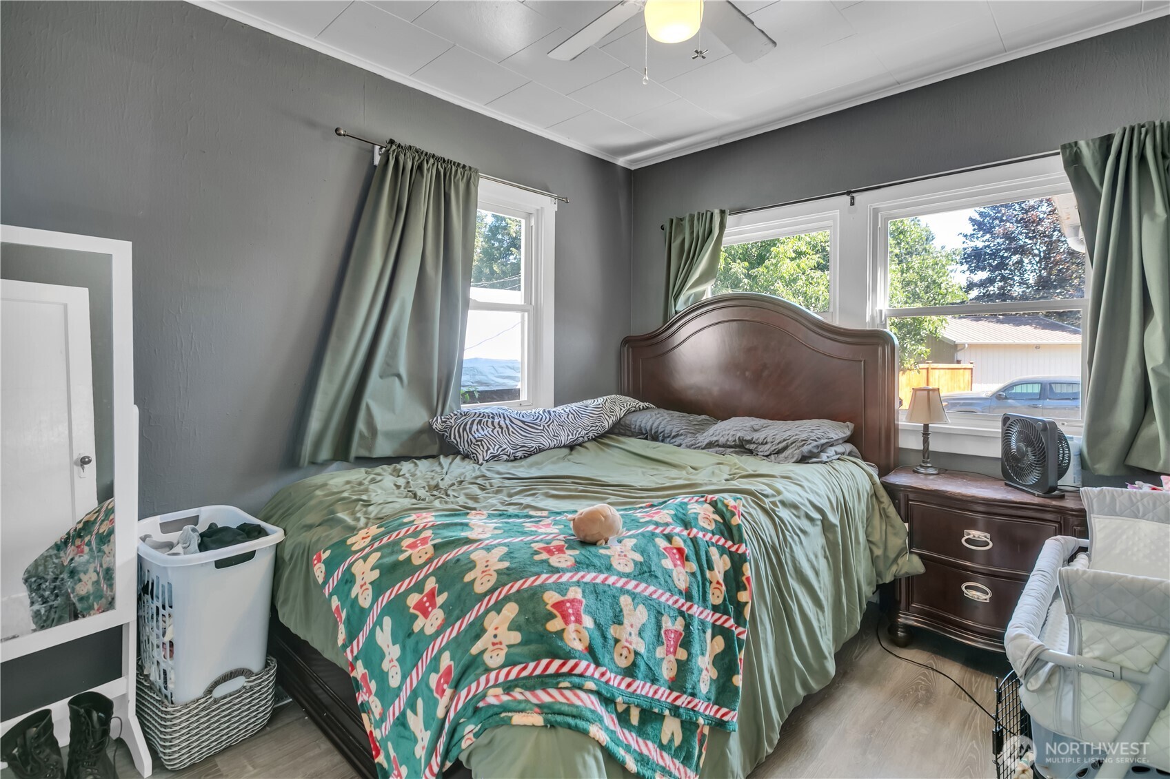 1242 Ridgeway Place Property Photo 11