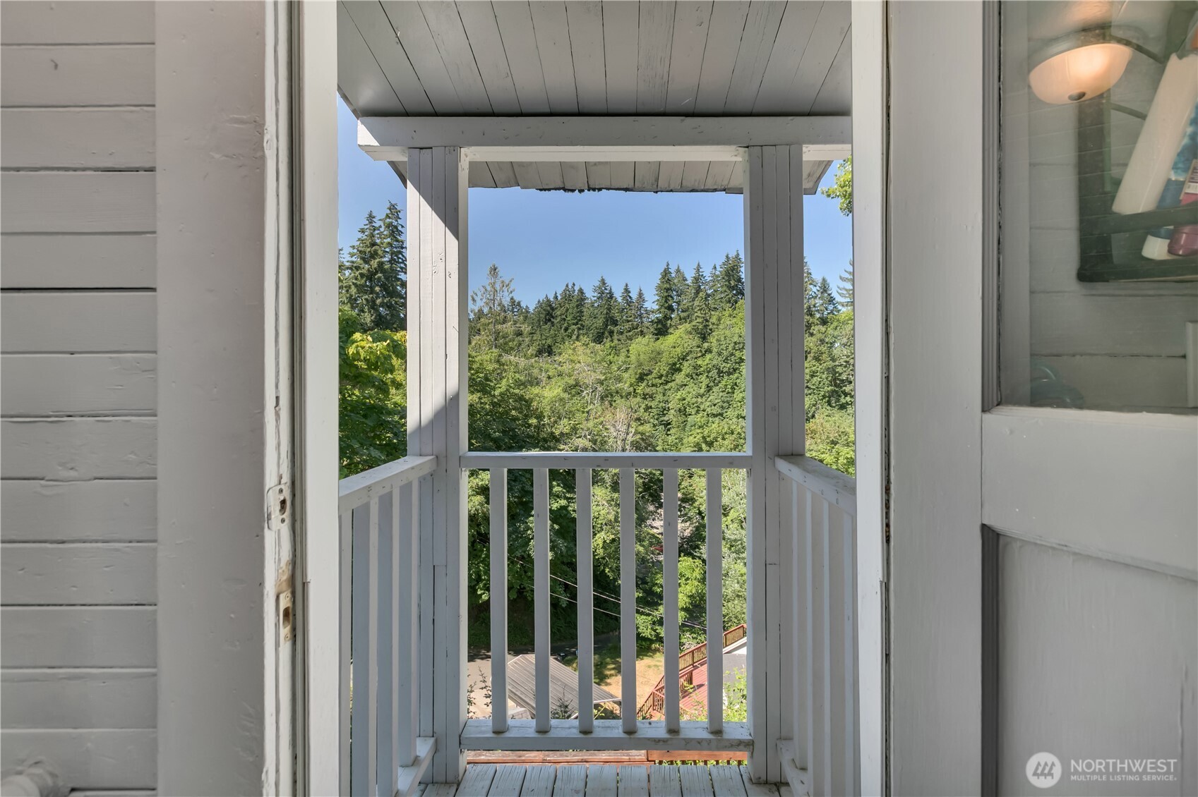 1242 Ridgeway Place Property Photo 19