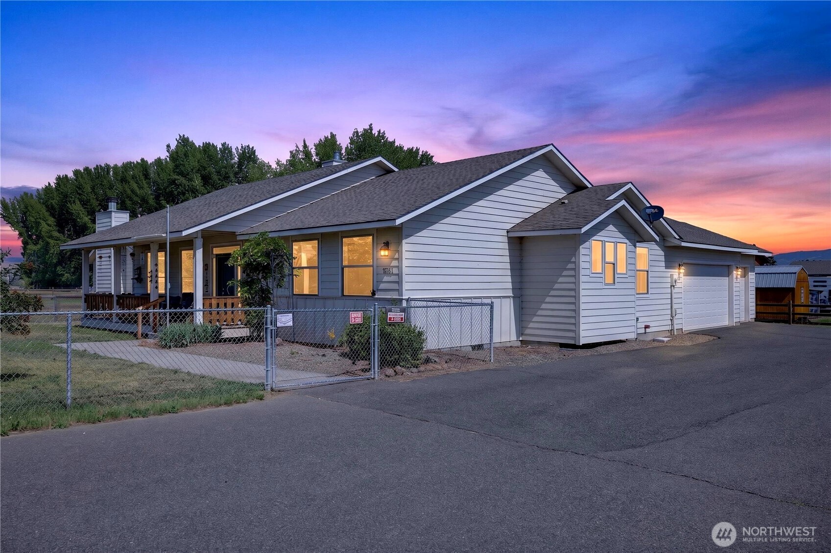 1551 S Thorp Highway Property Photo 1