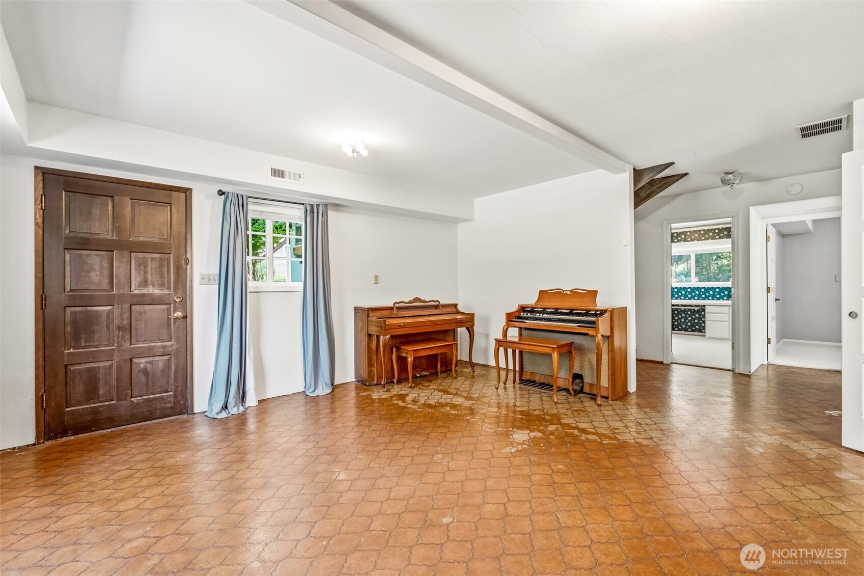9724 Dye Road Property Photo 19