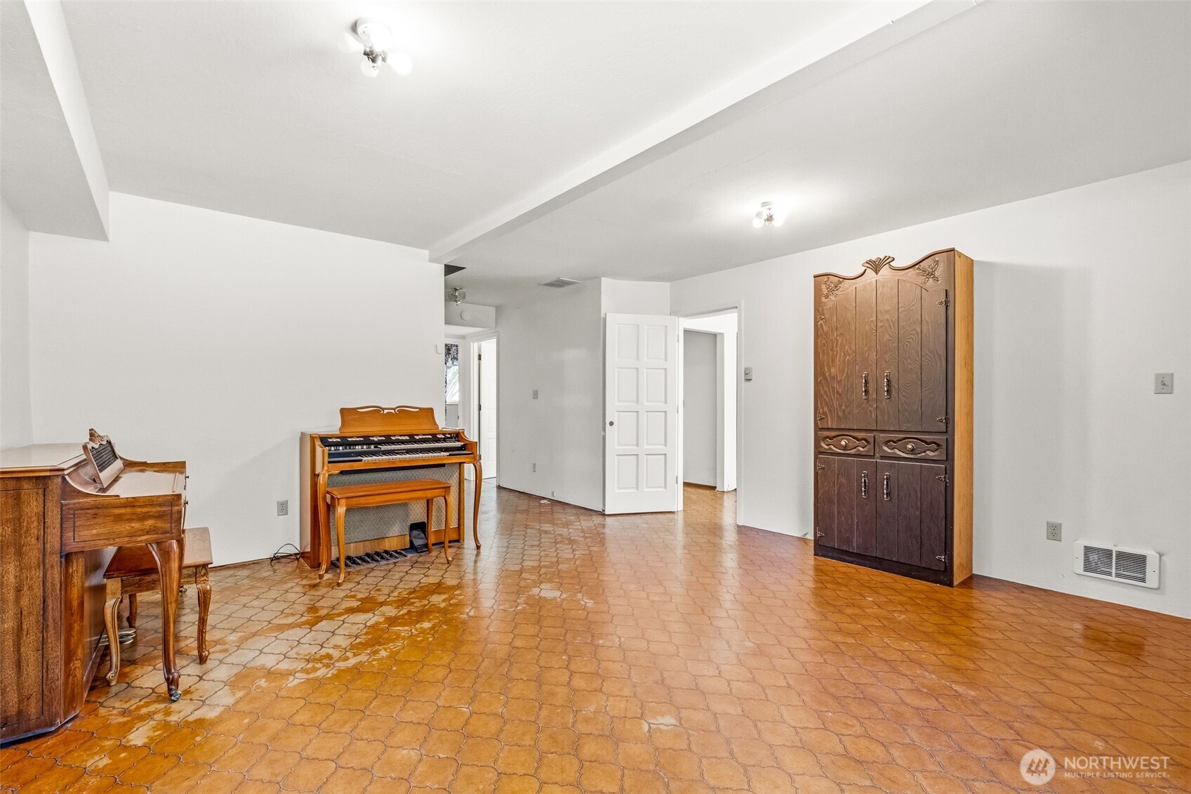 9724 Dye Road Property Photo 20