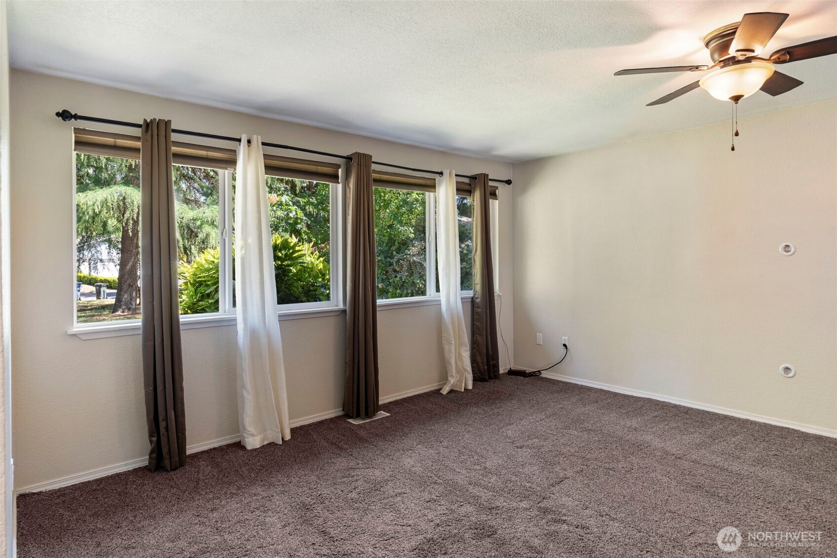 4719 Ridgemont Court Property Photo 6