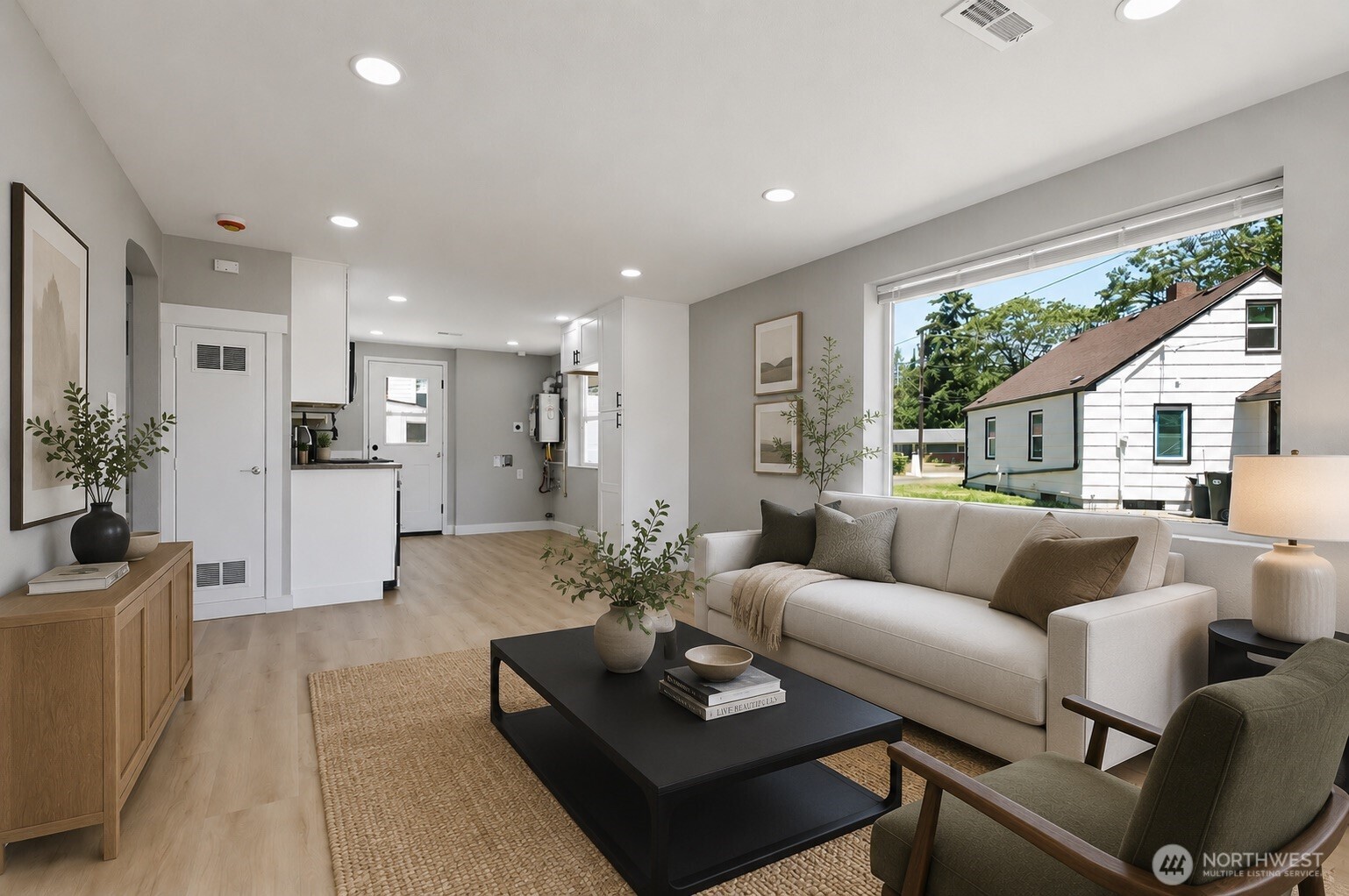 14402 Washington Avenue 3 Property Photo 6