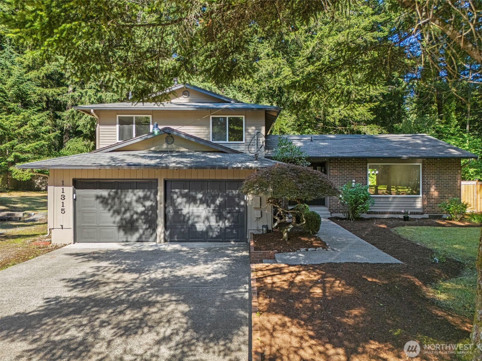 11315 83rd Avenue Property Photo 1