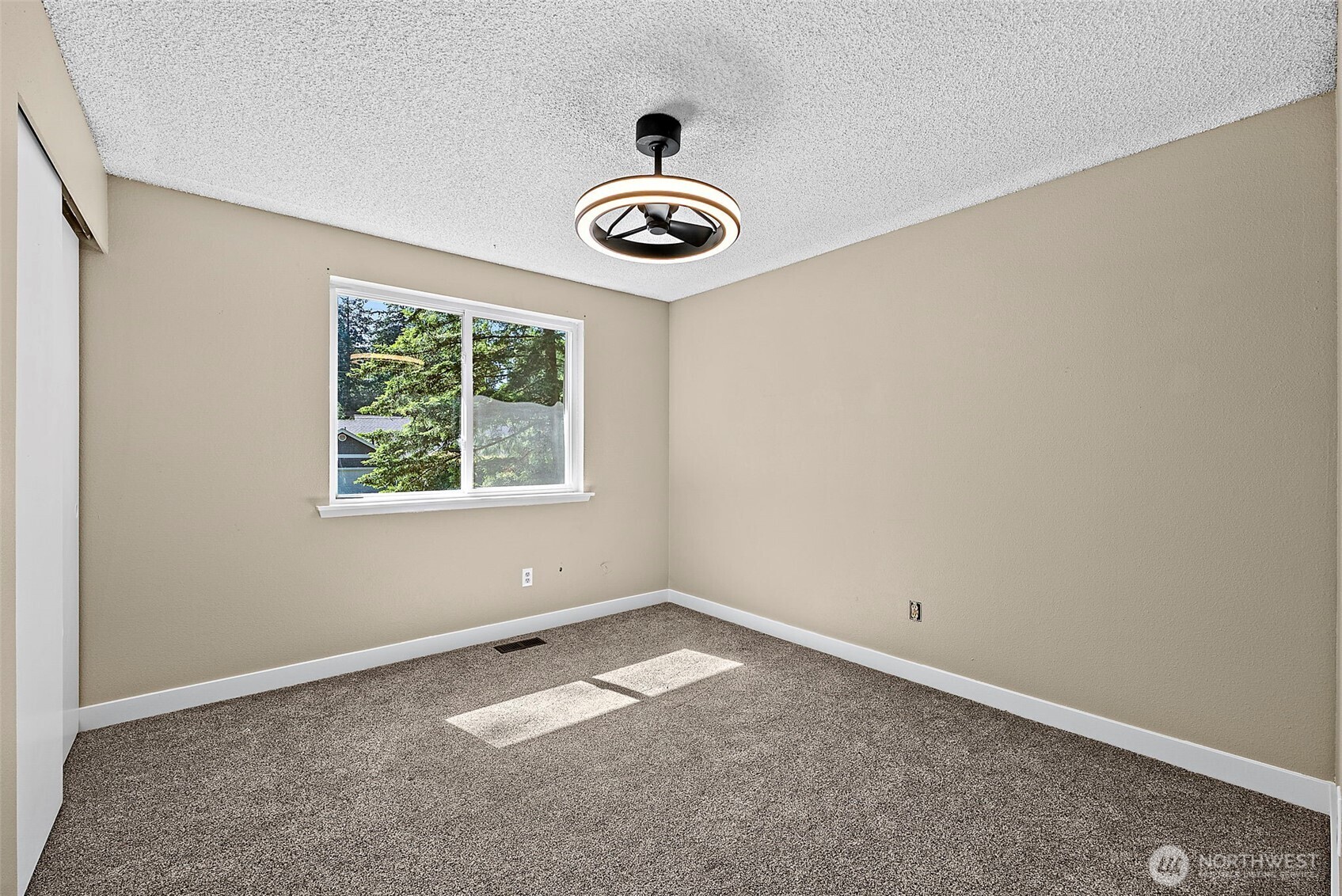 11315 83rd Avenue Property Photo 21