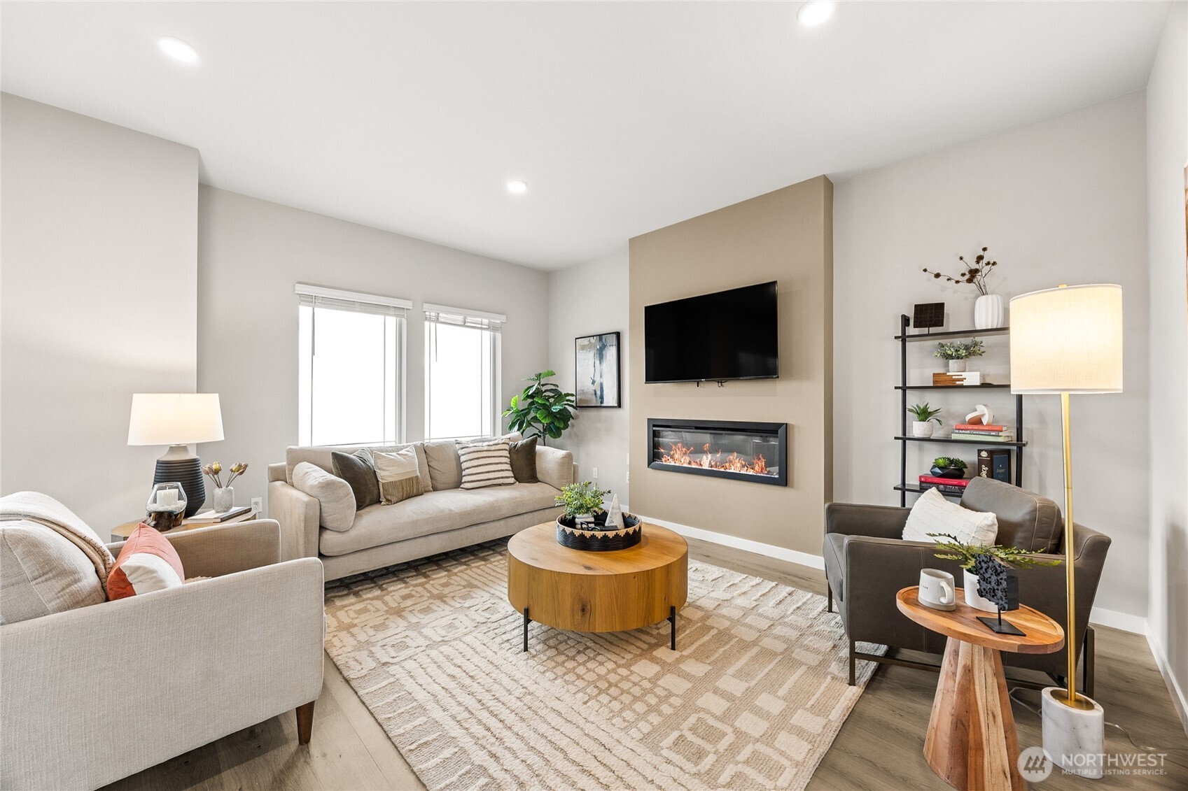 1113 138th Place Property Photo 3