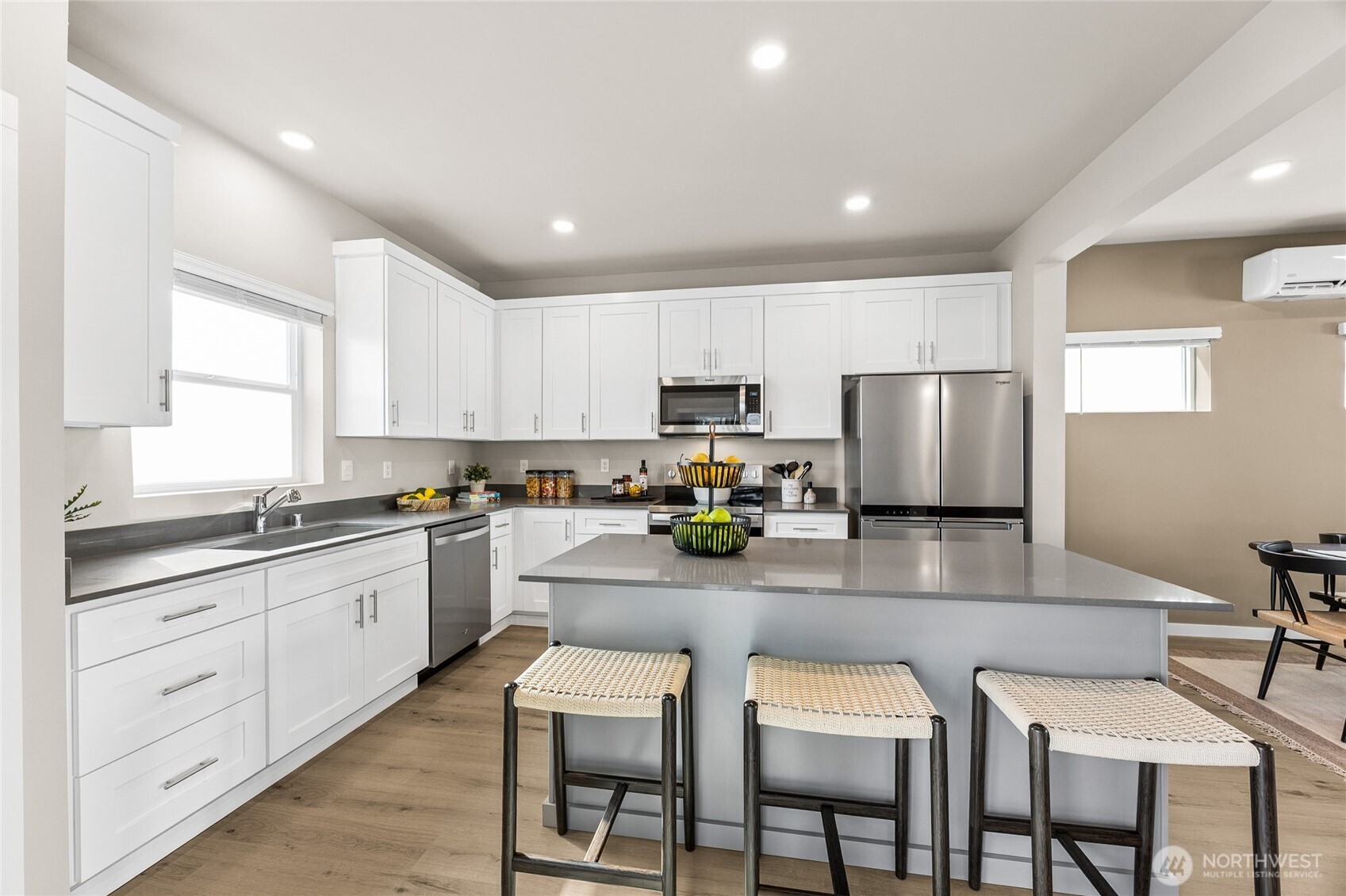1113 138th Place Property Photo 6