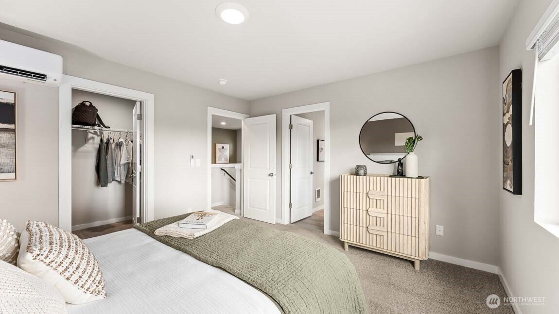 13905 11th Place Property Photo 12