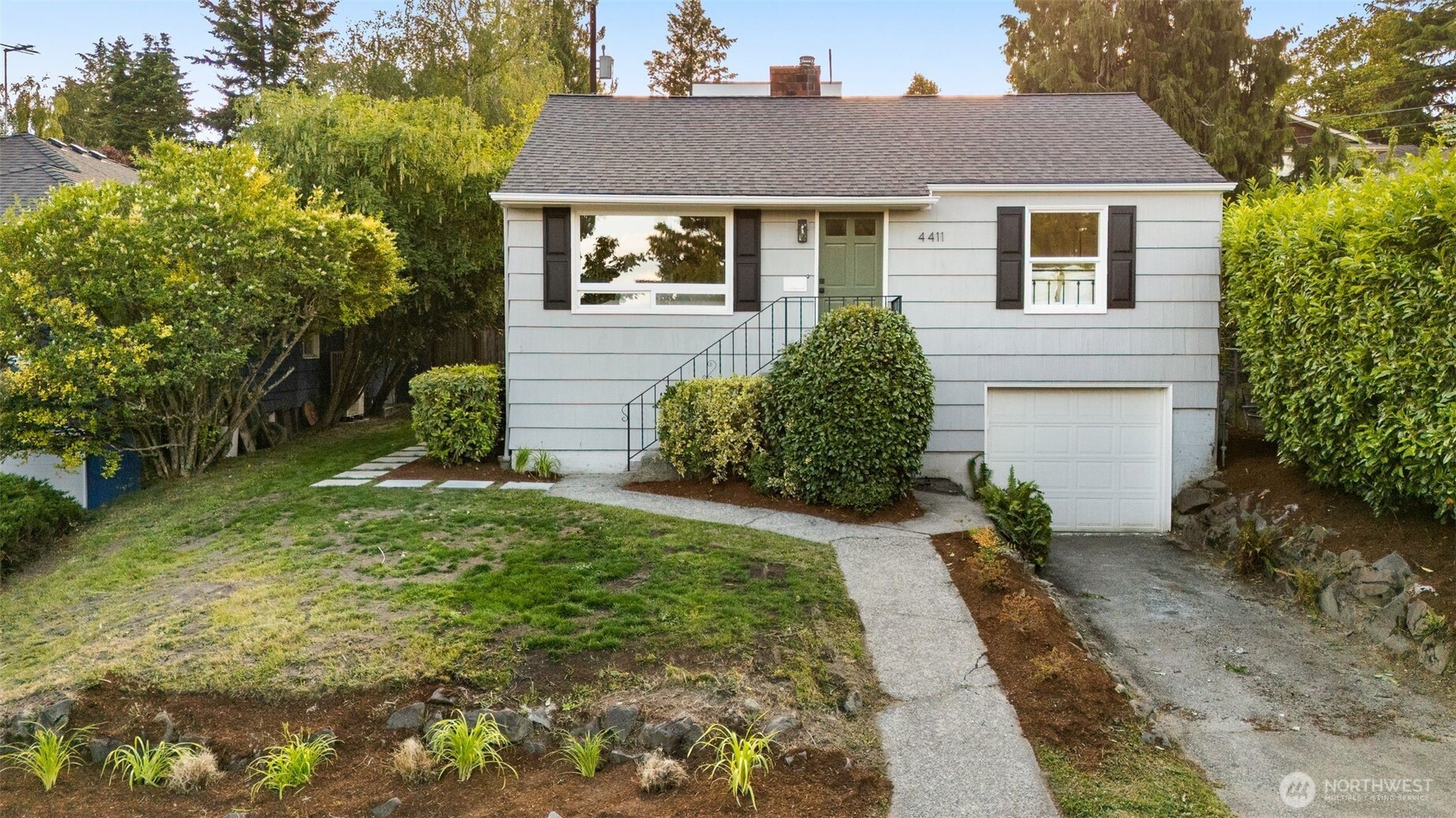 4411 50th Avenue Property Photo 1