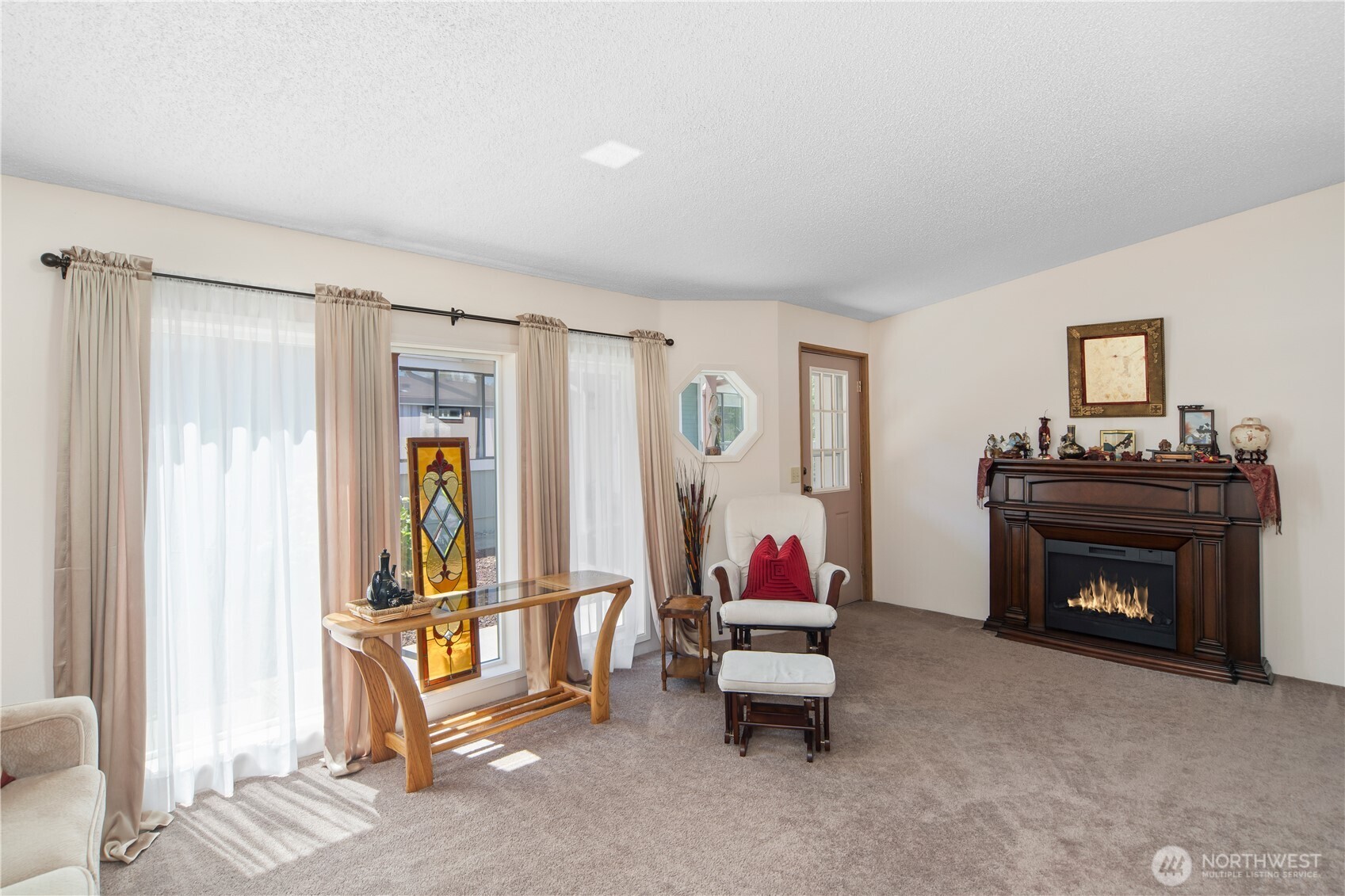 532 Nw Silver Glen Lane Property Photo 4