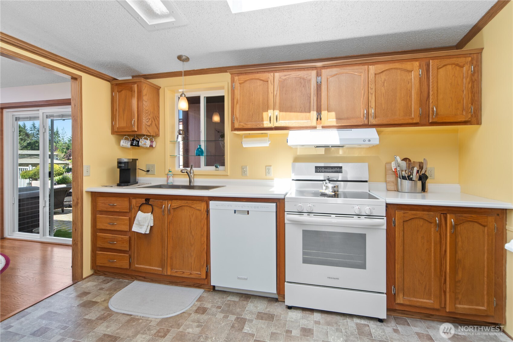 532 Nw Silver Glen Lane Property Photo 8