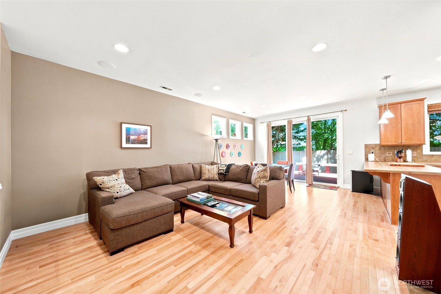 16021 35th Drive Property Photo 8