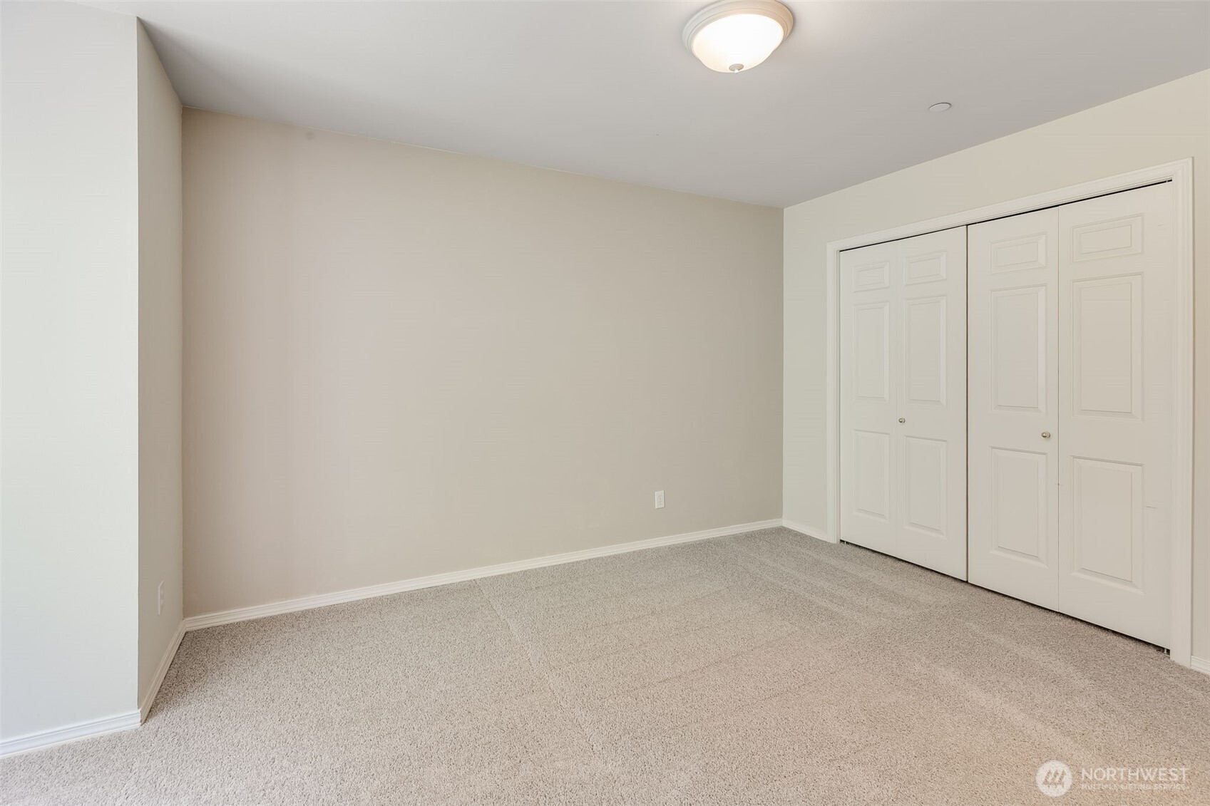 10930 Kelly Road Property Photo 24