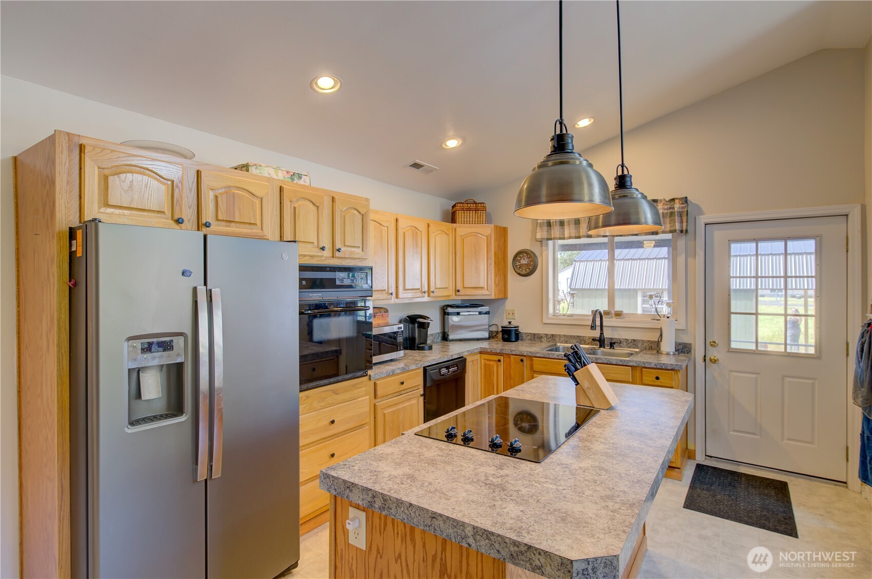1709 263rd Place Property Photo 6