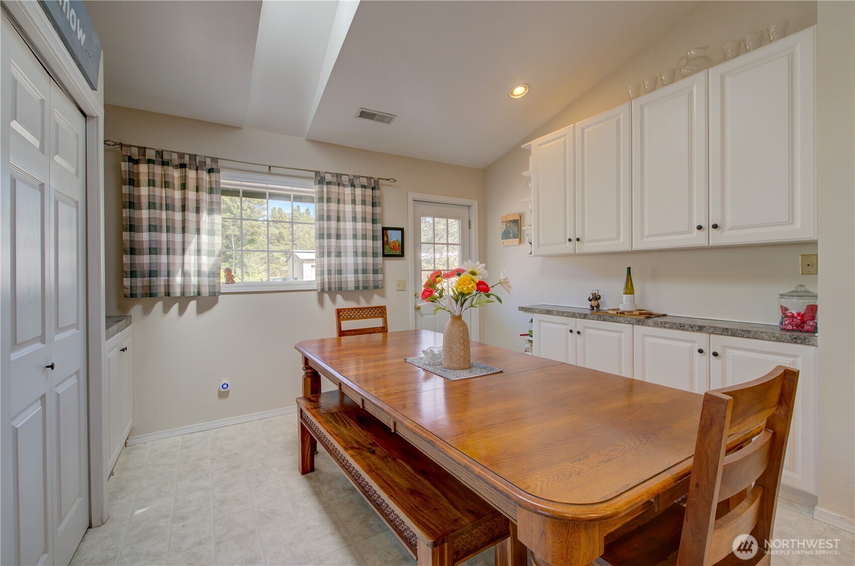 1709 263rd Place Property Photo 10