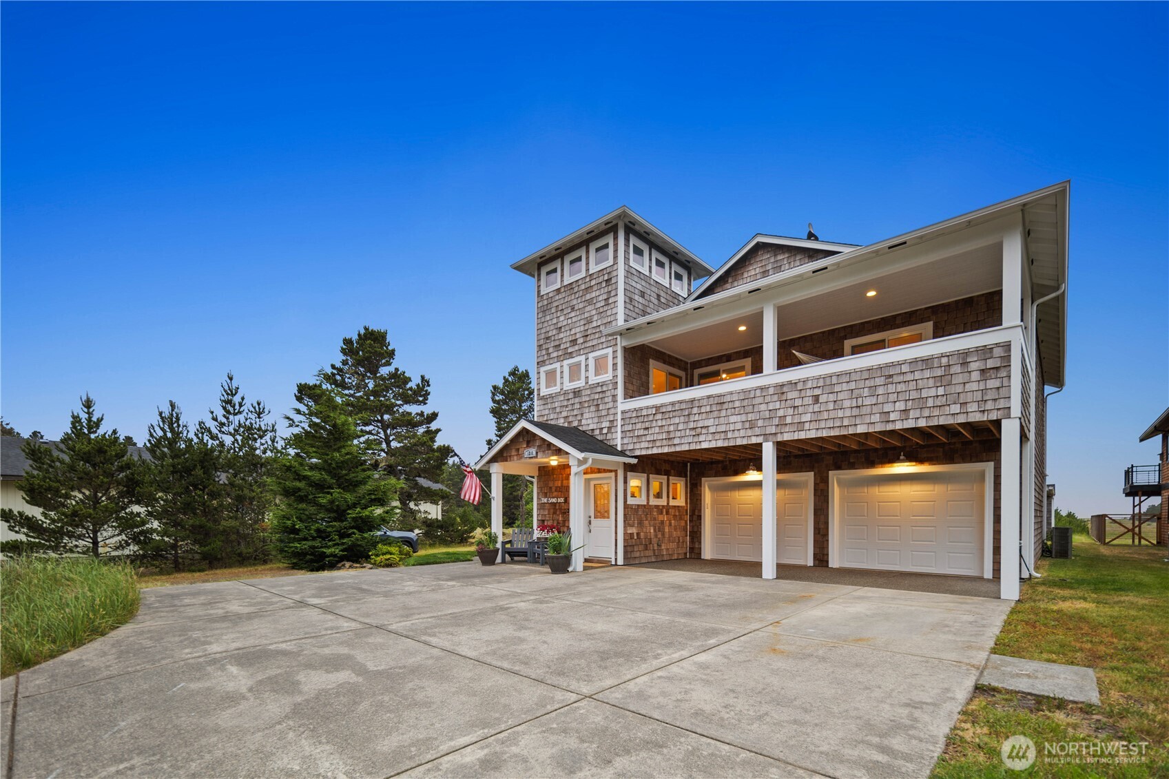 1211 Ocean Beach Boulevard Property Photo 3
