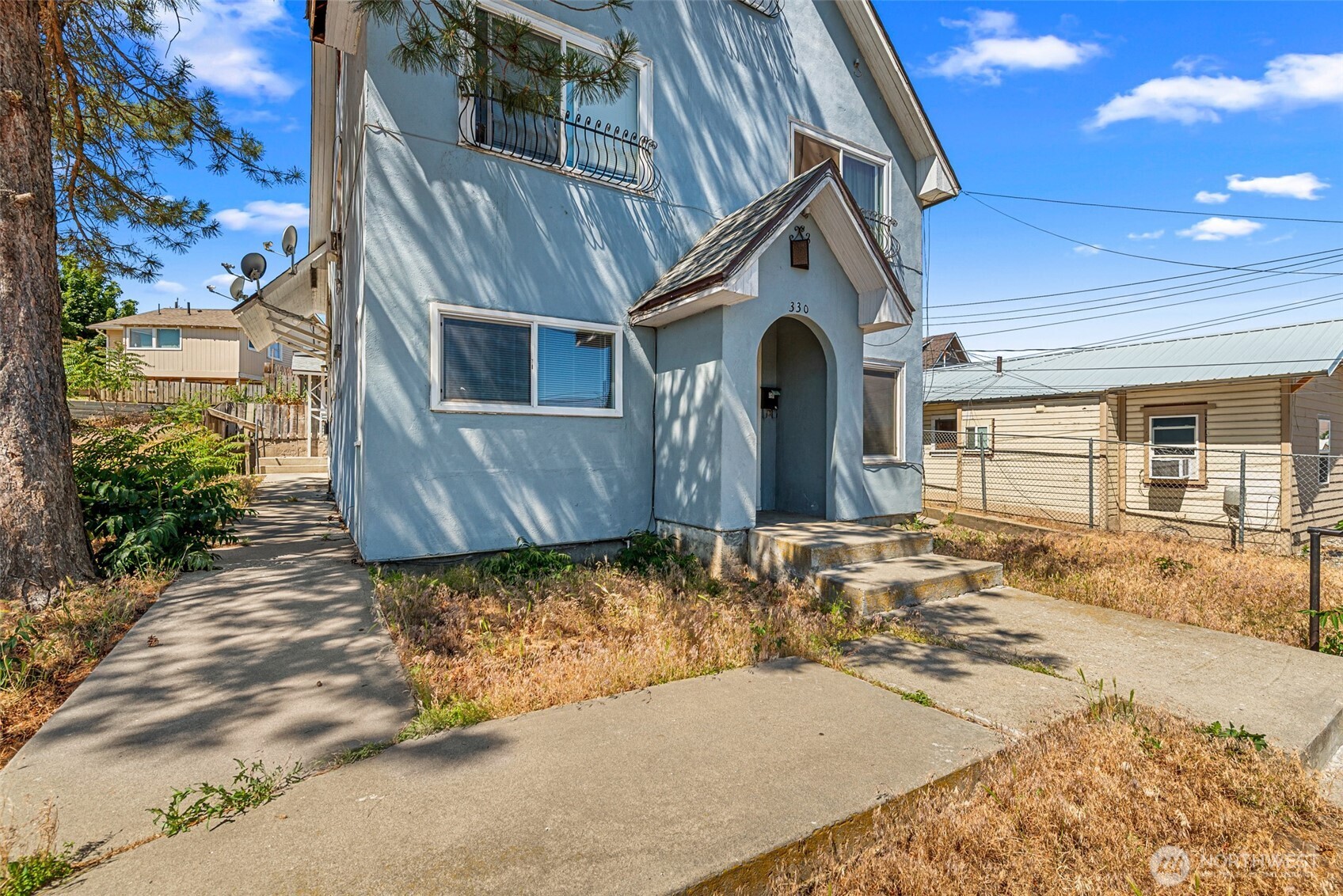 330 Roosevelt Avenue Property Photo 6