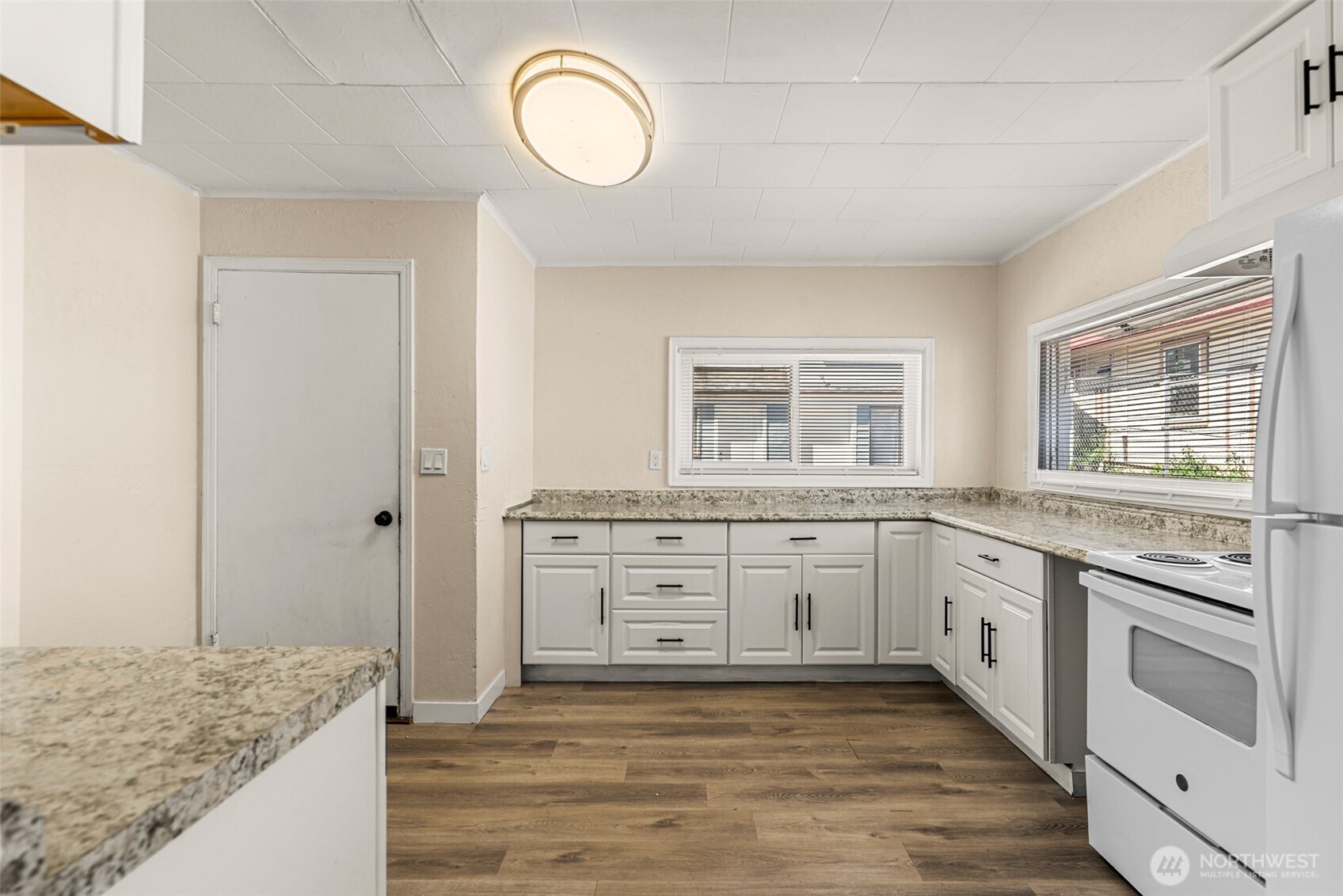 330 Roosevelt Avenue Property Photo 14