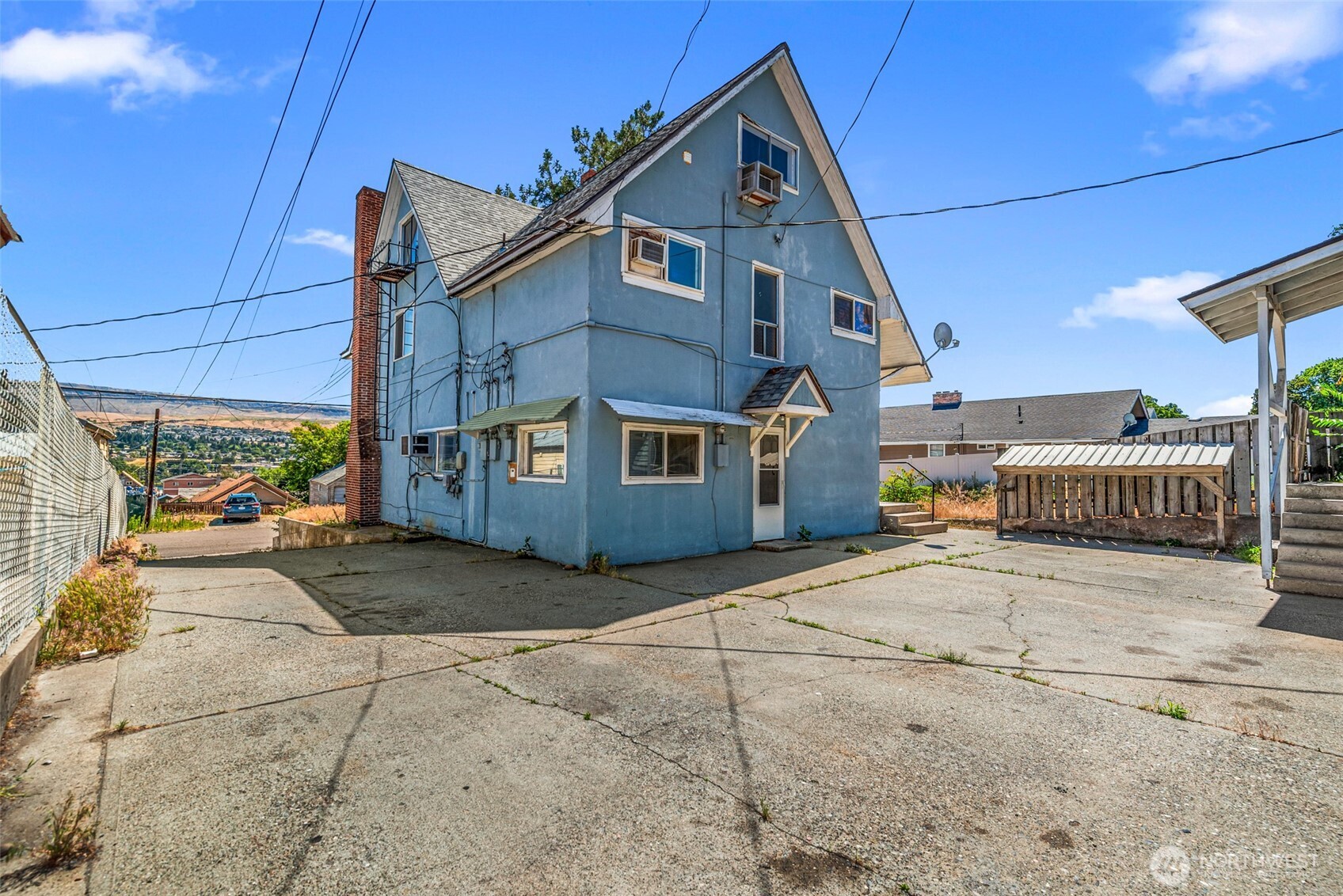 330 Roosevelt Avenue Property Photo 35