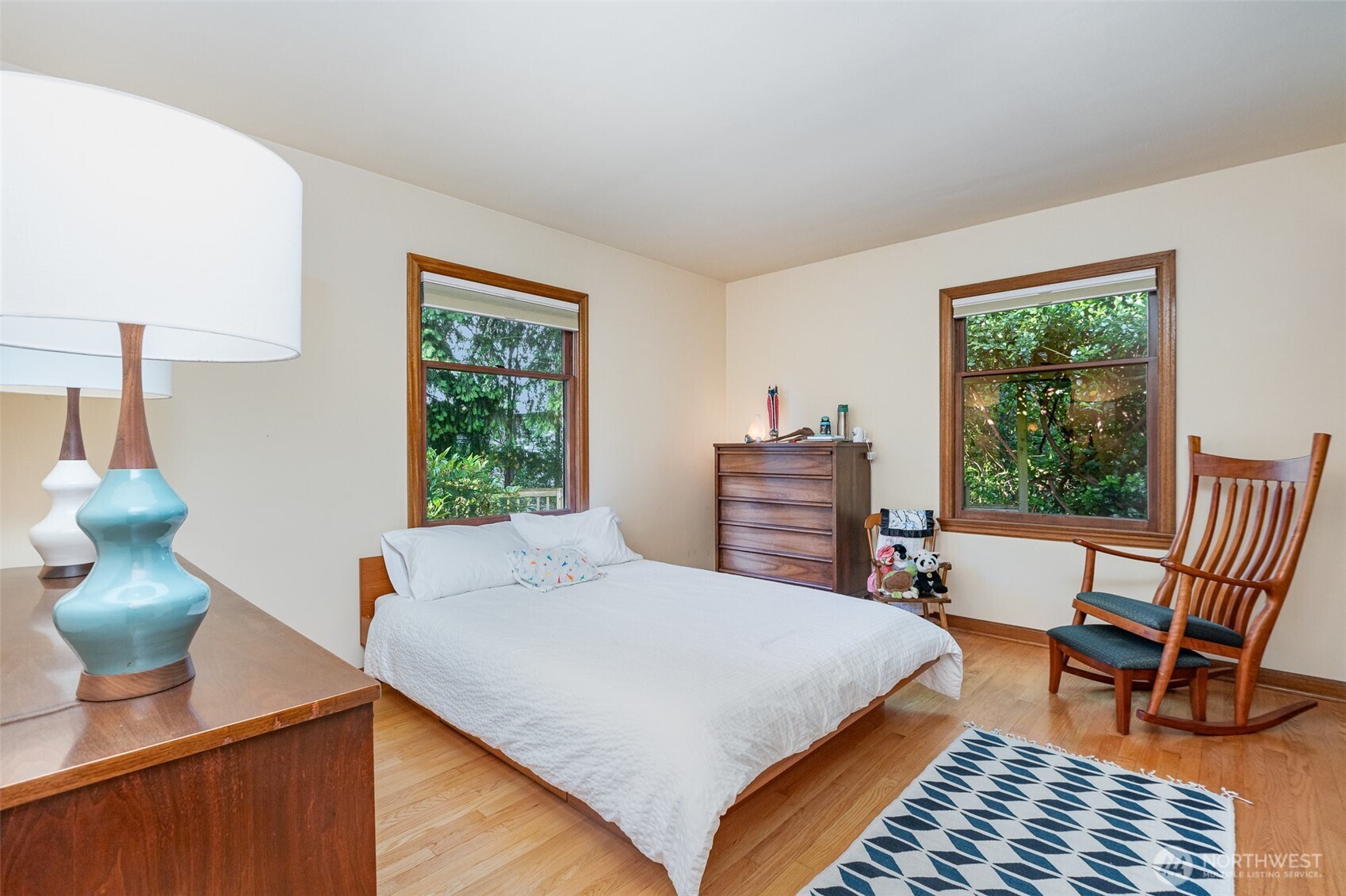 726 N 137th Street Property Photo 10