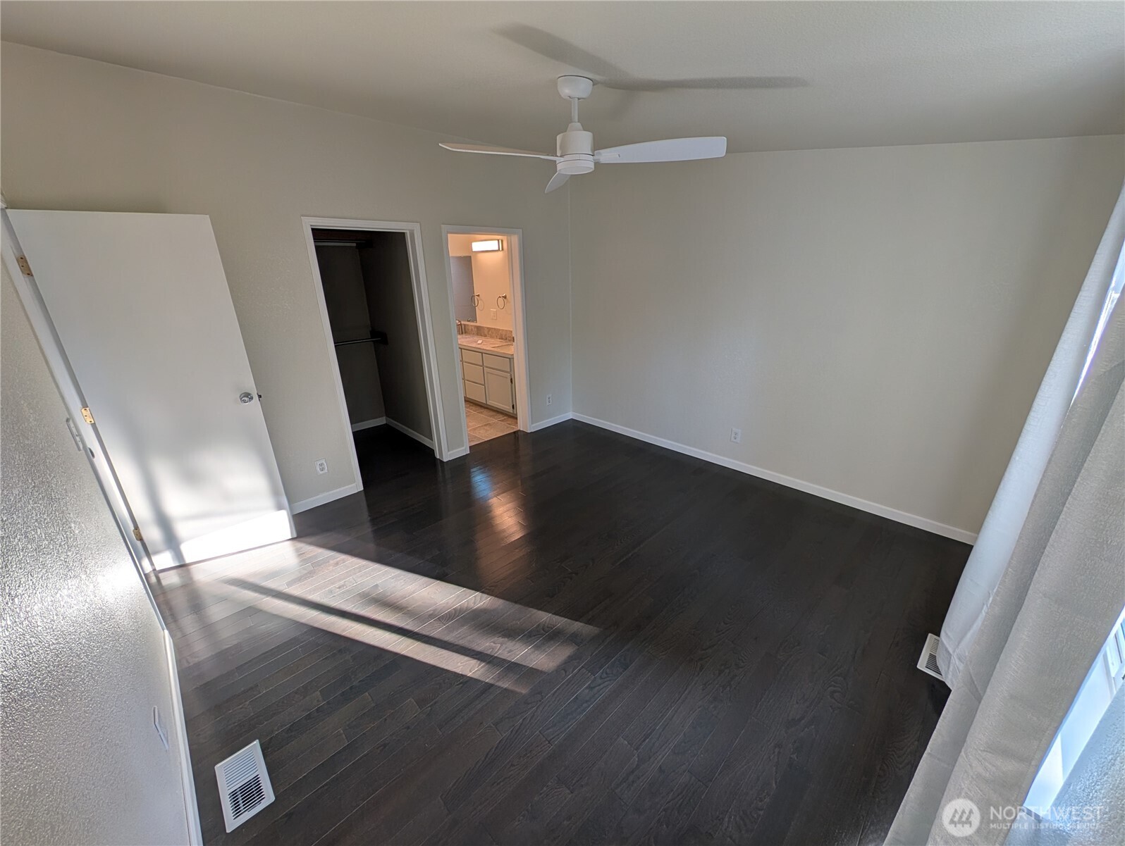 2168 Norman Drive Property Photo 5