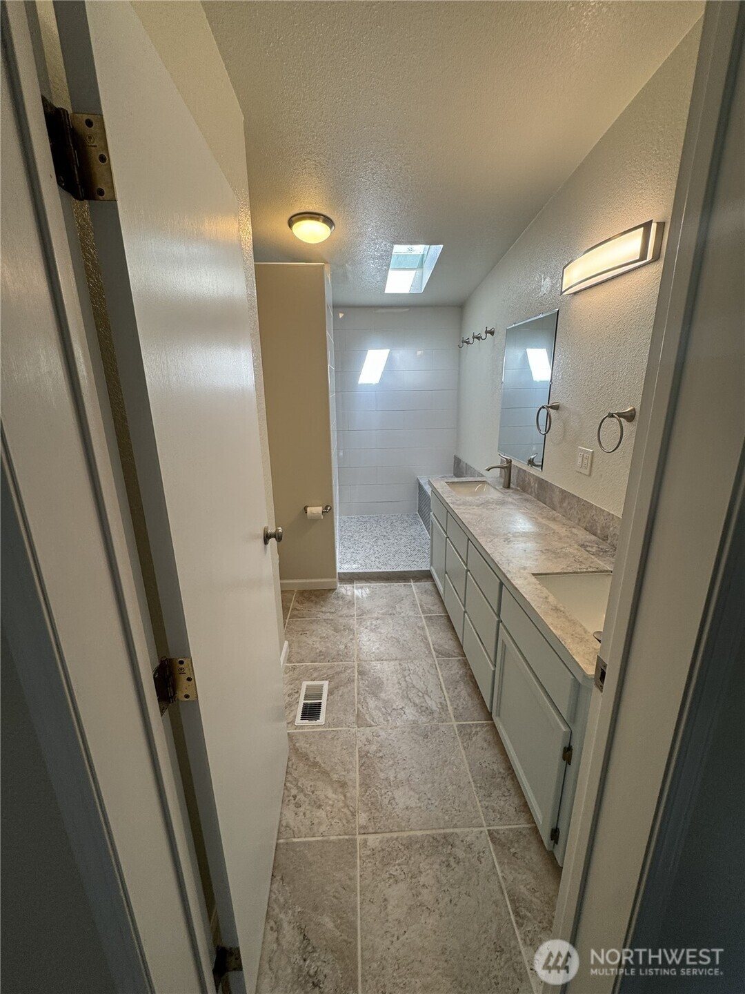 2168 Norman Drive Property Photo 8