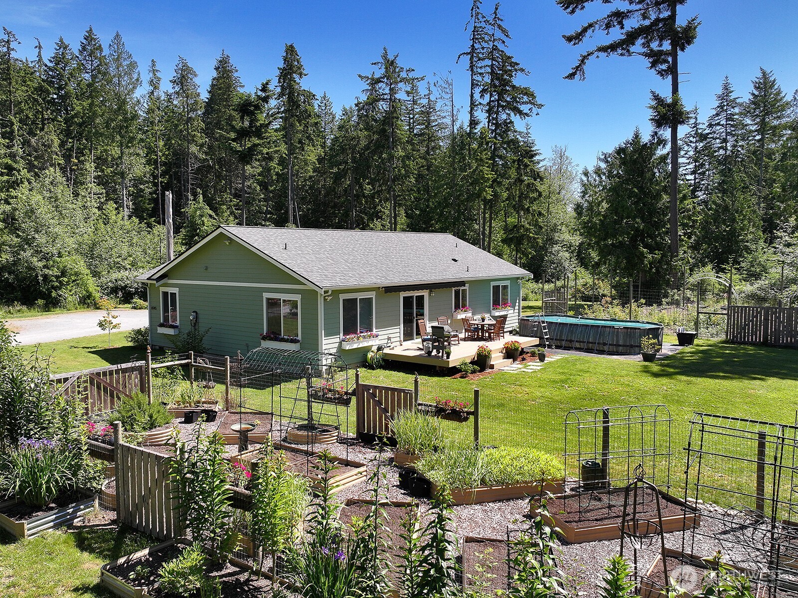 6545 Cultus Bay Road Property Photo 7